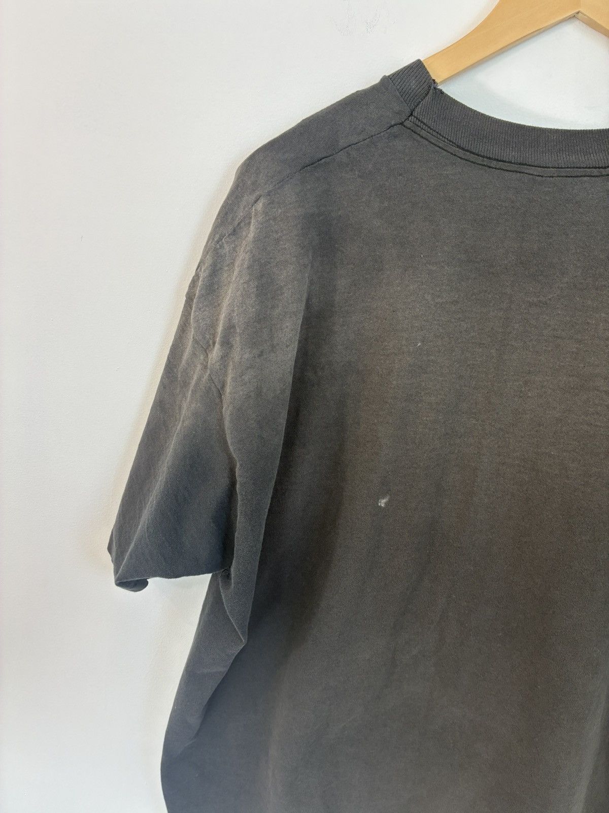 Vintage Sun Faded Native Animal Graphic Single Stitch Thrashed Tee Size US XXL / EU 58 / 5 - 9 Thumbnail