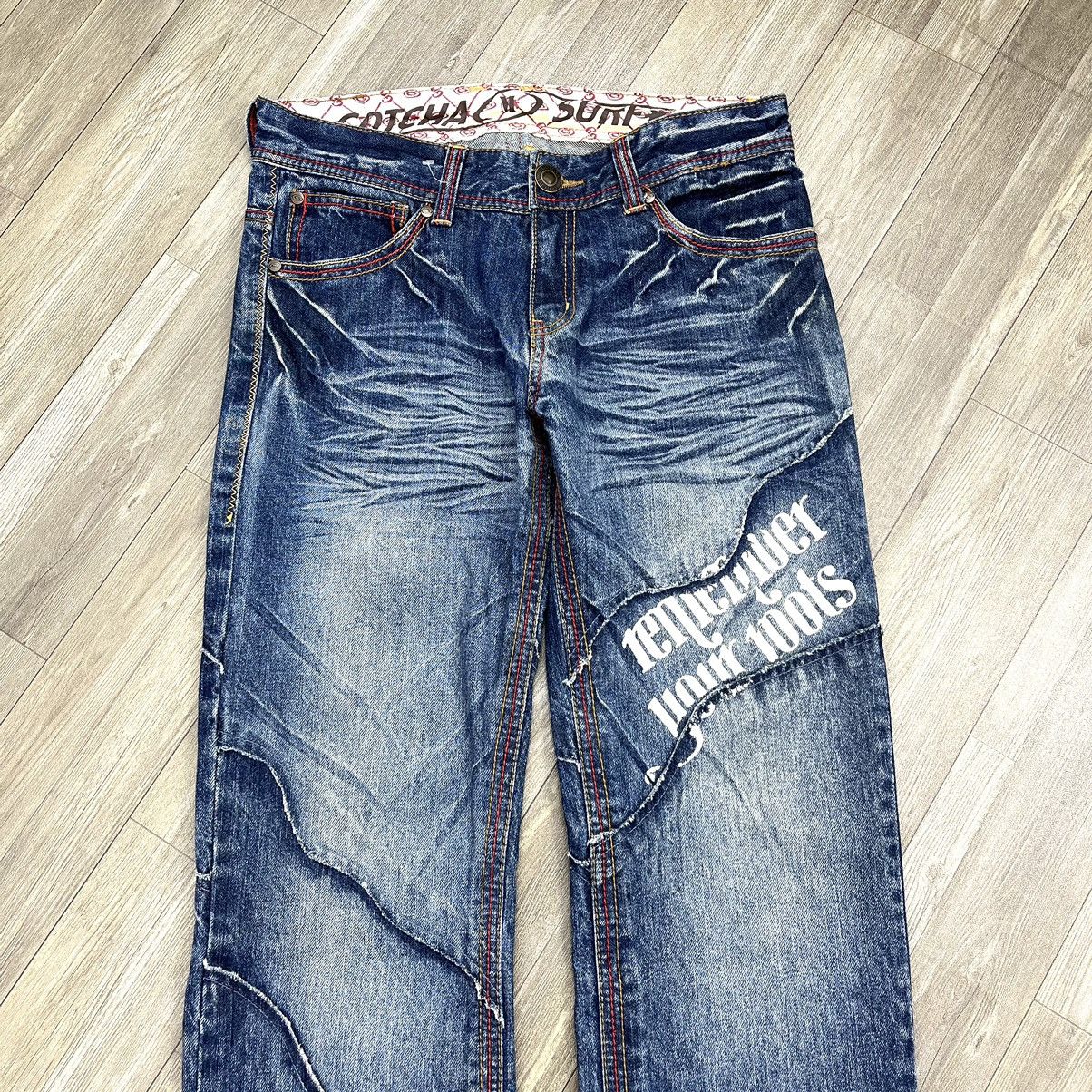 Gotcha × Vintage Vintage Gotcha Big Logo Distressed Faded Denim Jeans Size US 32 / EU 48 - 15 Thumbnail