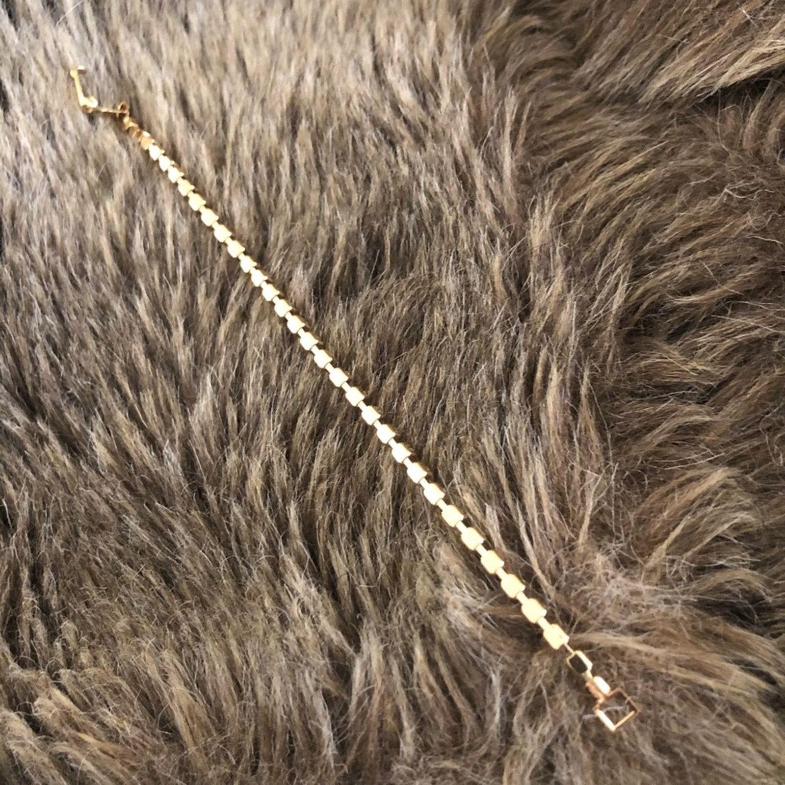 Vintage Vintage clear rhinestone gold tennis bracelet Size ONE SIZE - 6 Thumbnail