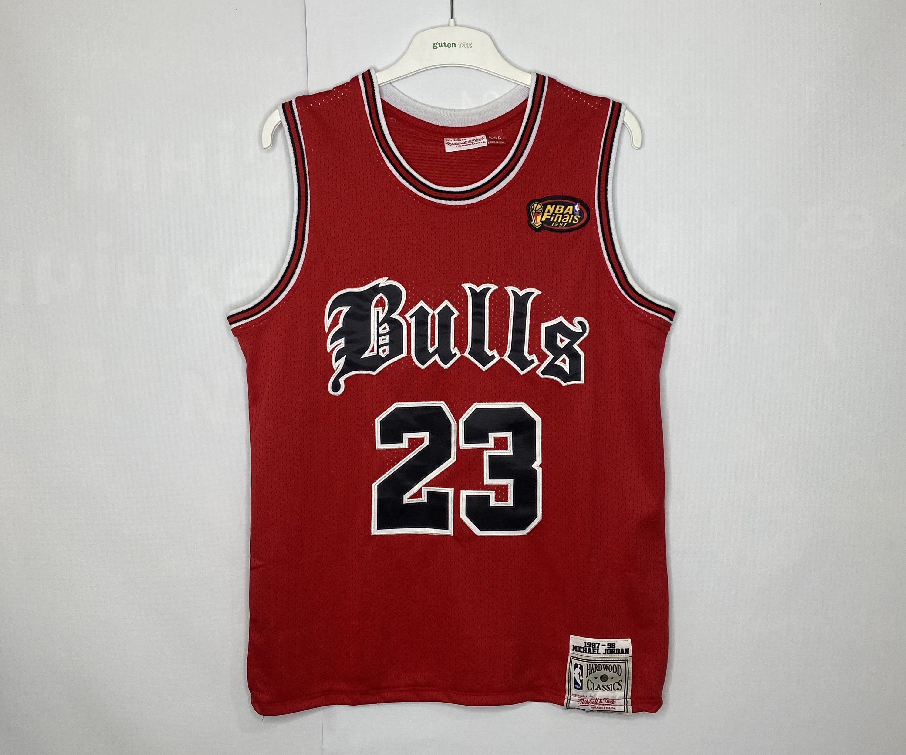 Mitchell & Ness × NBA JORDAN #23 CHICAGO BULLS NBA 1997-98 BASKETBALL JERSEY SHIRT Size US M / EU 48-50 / 2 - 1 Thumbnail