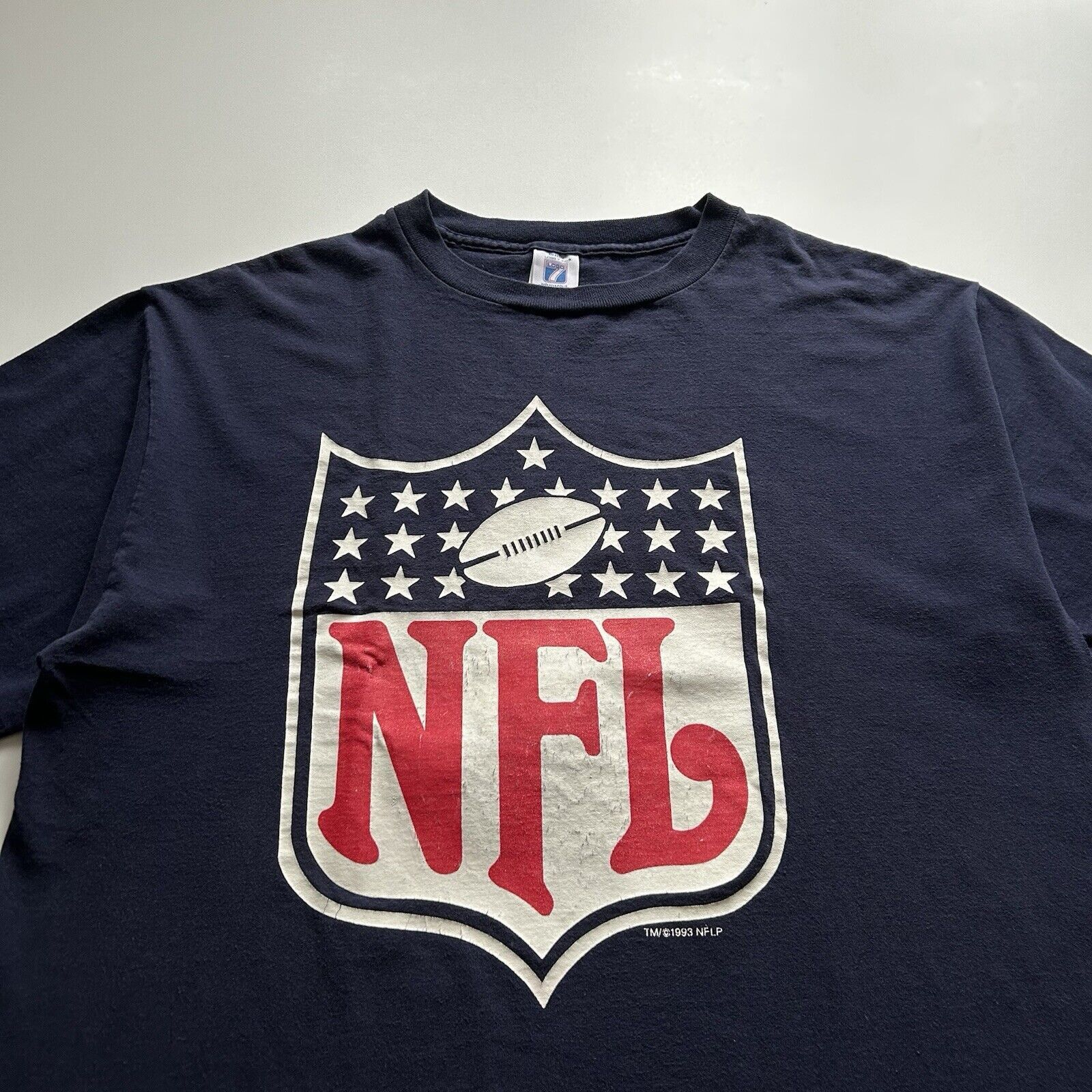 Logo 7 Vintage 90s NFL Logo 7 Football T Shirt XL Made In USA Rare Size US XL / EU 56 / 4 - 2 Thumbnail
