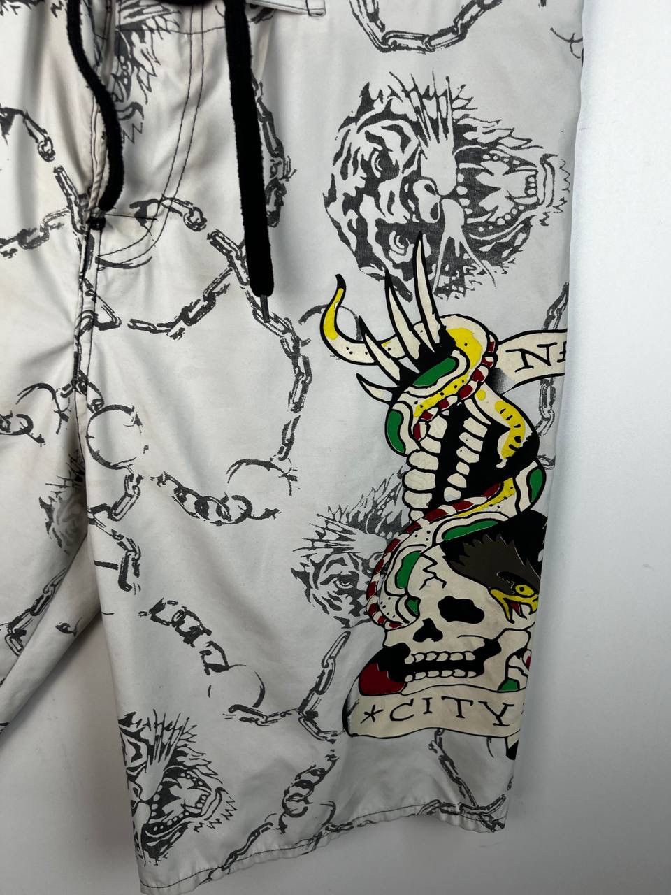 Ed Hardy Ed Hardy vintage shorts size 32 Size US 32 / EU 48 - 3 Thumbnail