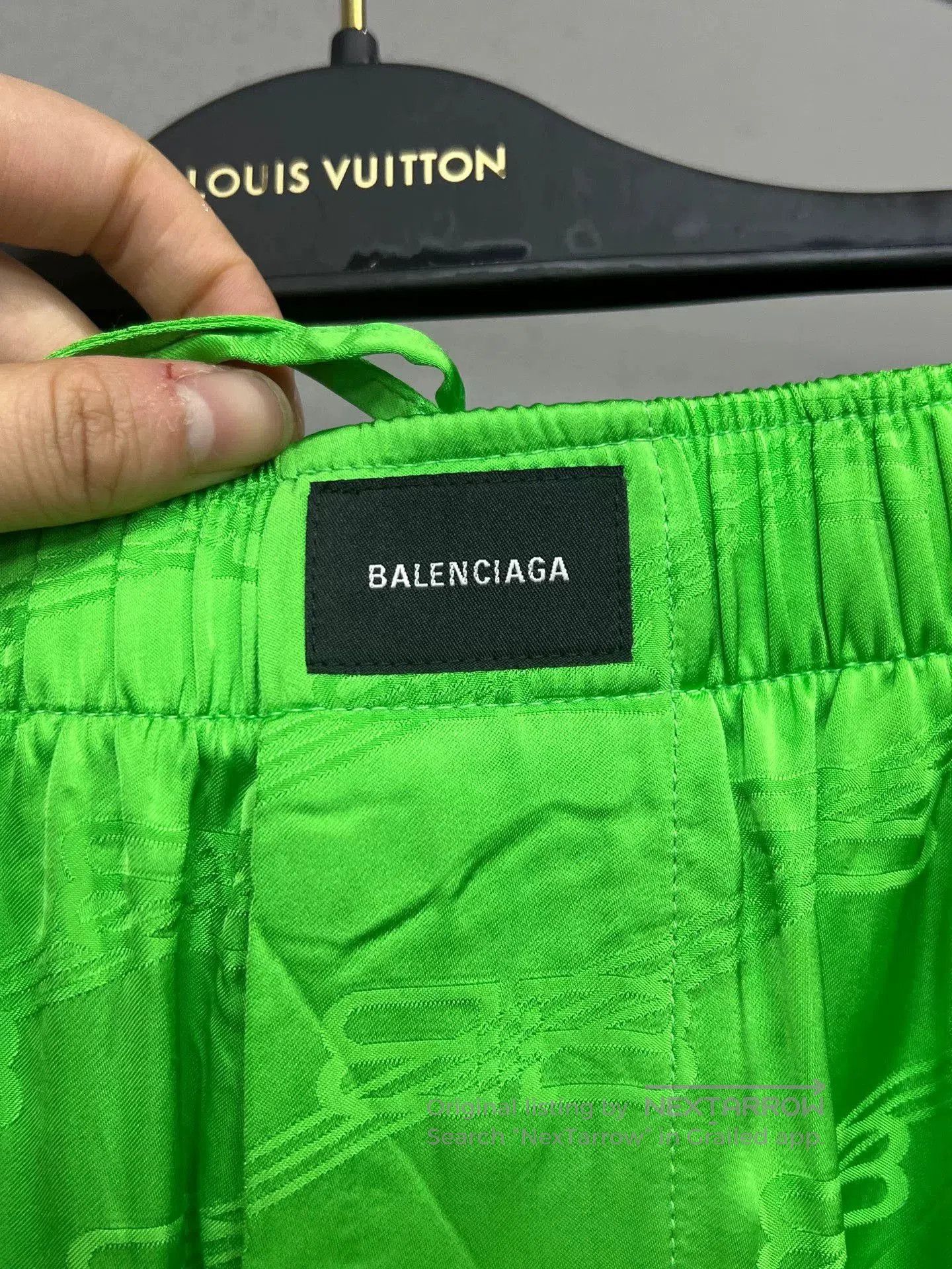 Balenciaga balenciaga green printed shorts size 34. Size US 34 / EU 50 - 3 Thumbnail