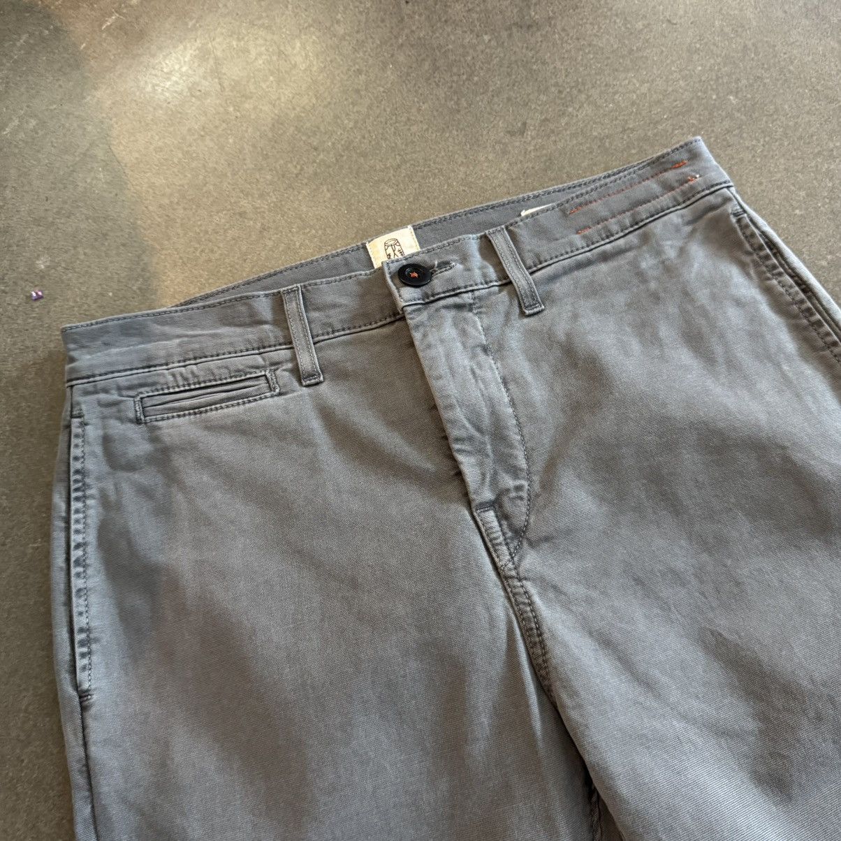 KATO Mens Kato chino pants Size US 30 / EU 46 - 2 Thumbnail
