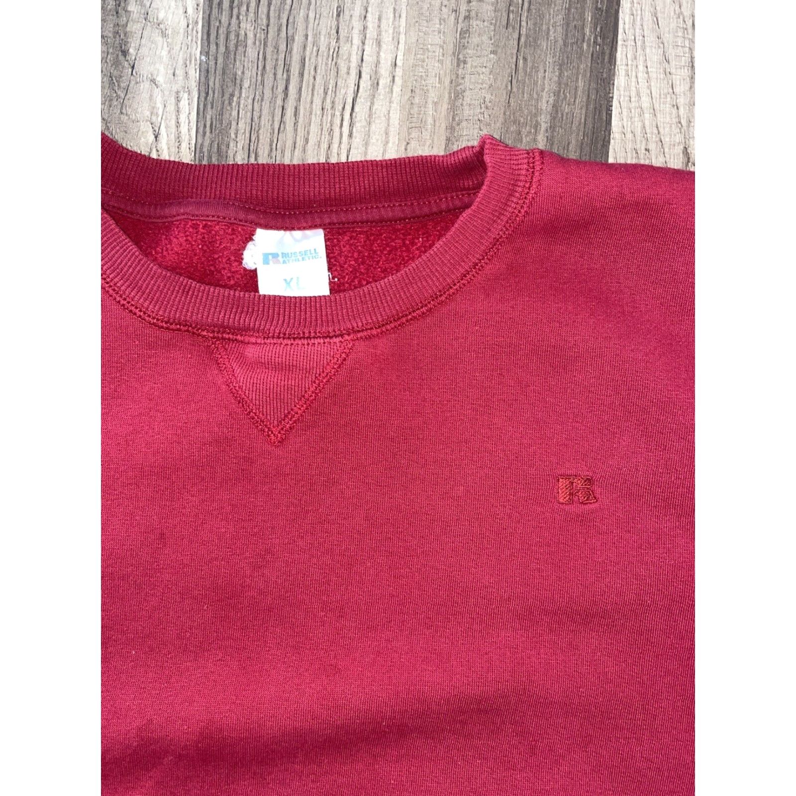 Russell Athletic VINTAGE Russell Athletic Crewneck XL Crimson Red Sweatshirt Men Pullover Athletic Fit Size XL Red Mens Size US XL / EU 56 / 4 - 2 Thumbnail