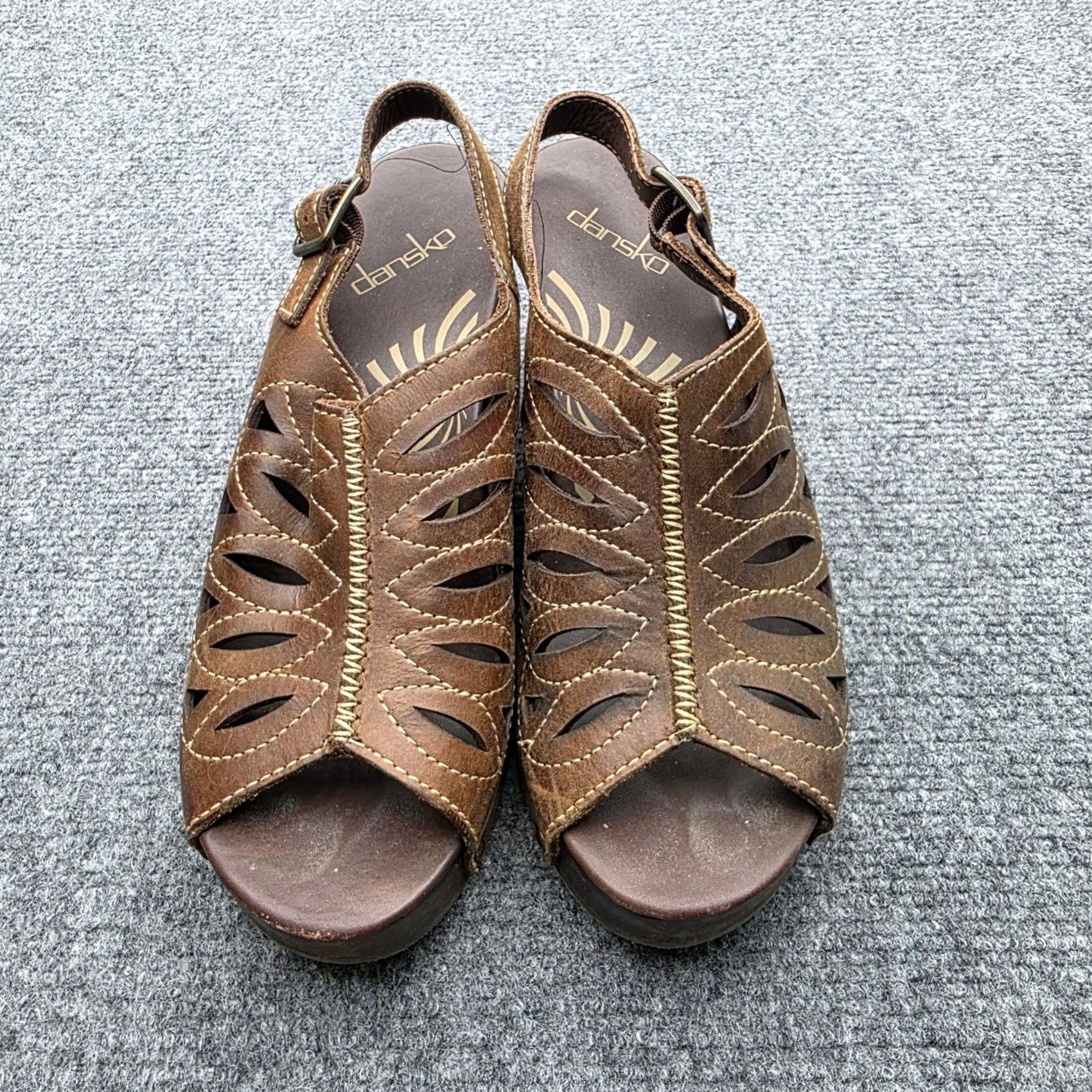 Dansko VINTAGE Dansko Women's Sissy Brown Leather Cut Out Platform Clog Sandals Size 38 Studded Size US 8 / IT 38 - 3 Thumbnail