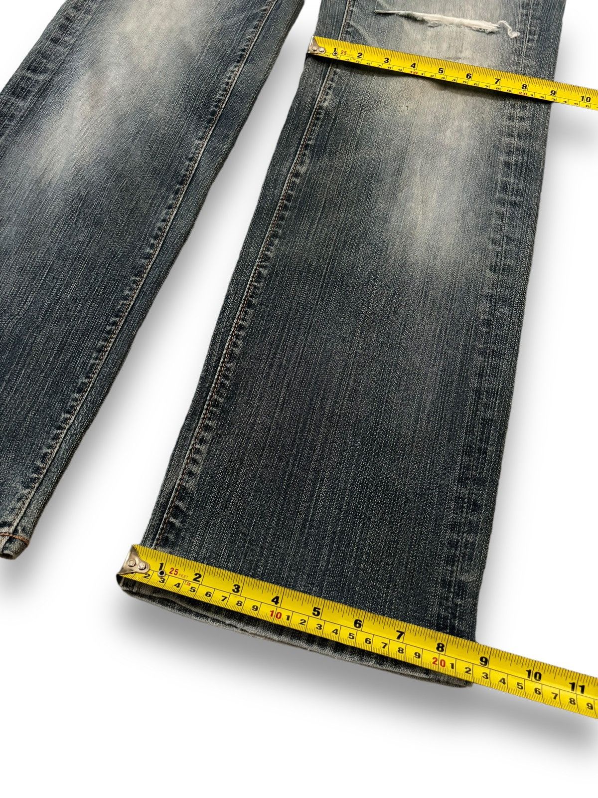 Japanese Brand Vintage Japanese Brand Mud Washed Loose Fit Distressed Jeans Size US 32 / EU 48 - 15 Thumbnail