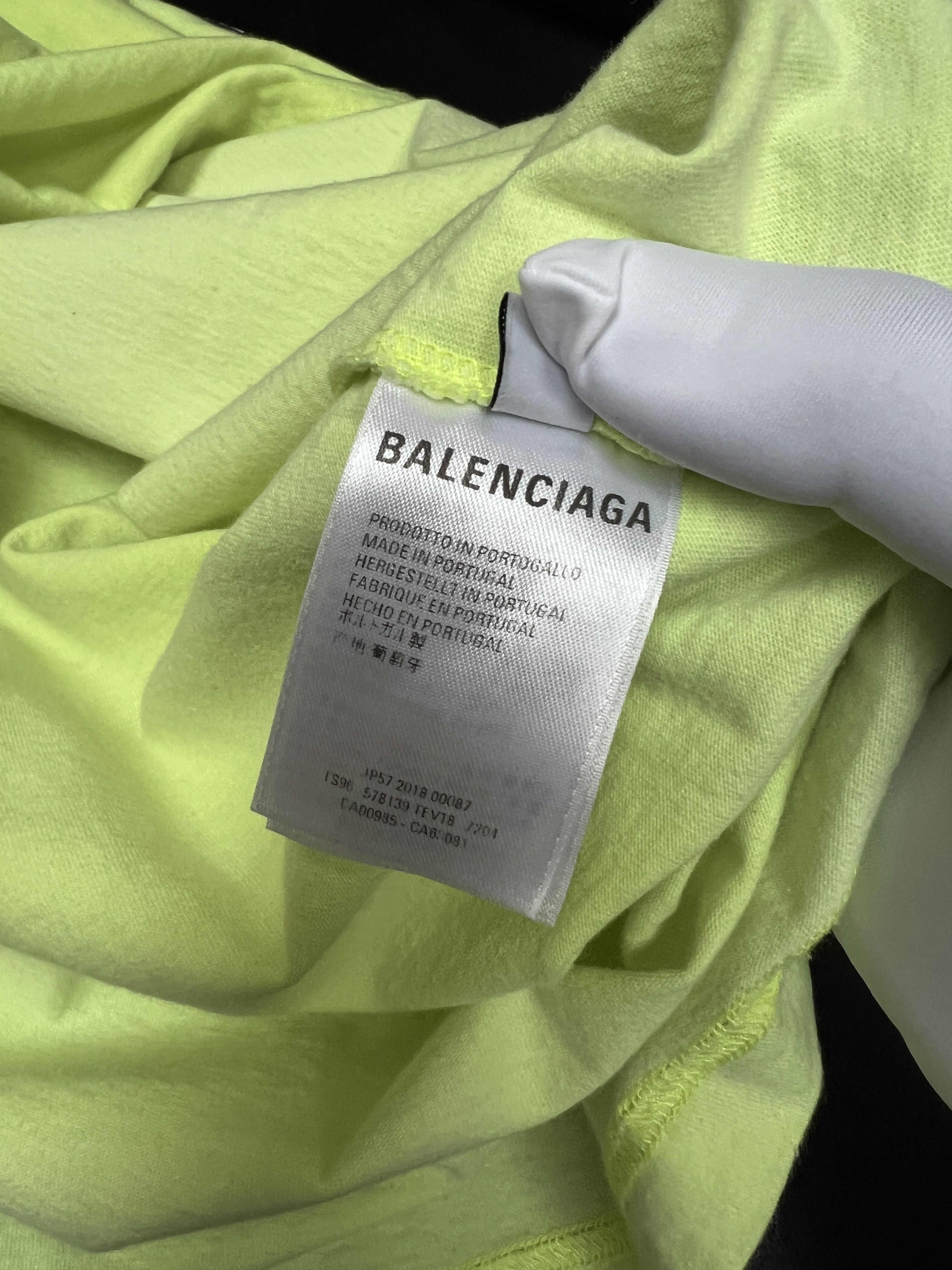 Balenciaga Balenciaga Neon Tag T Shirt Size US M / EU 48-50 / 2 - 5 Thumbnail