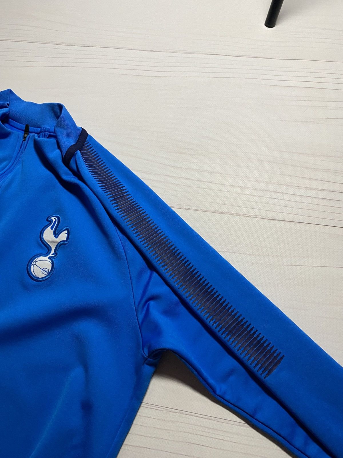 Nike Nike Tottenham Hotspur 2017/18 1/4 zip player issue jersey Size US M / EU 48-50 / 2 - 16 Thumbnail