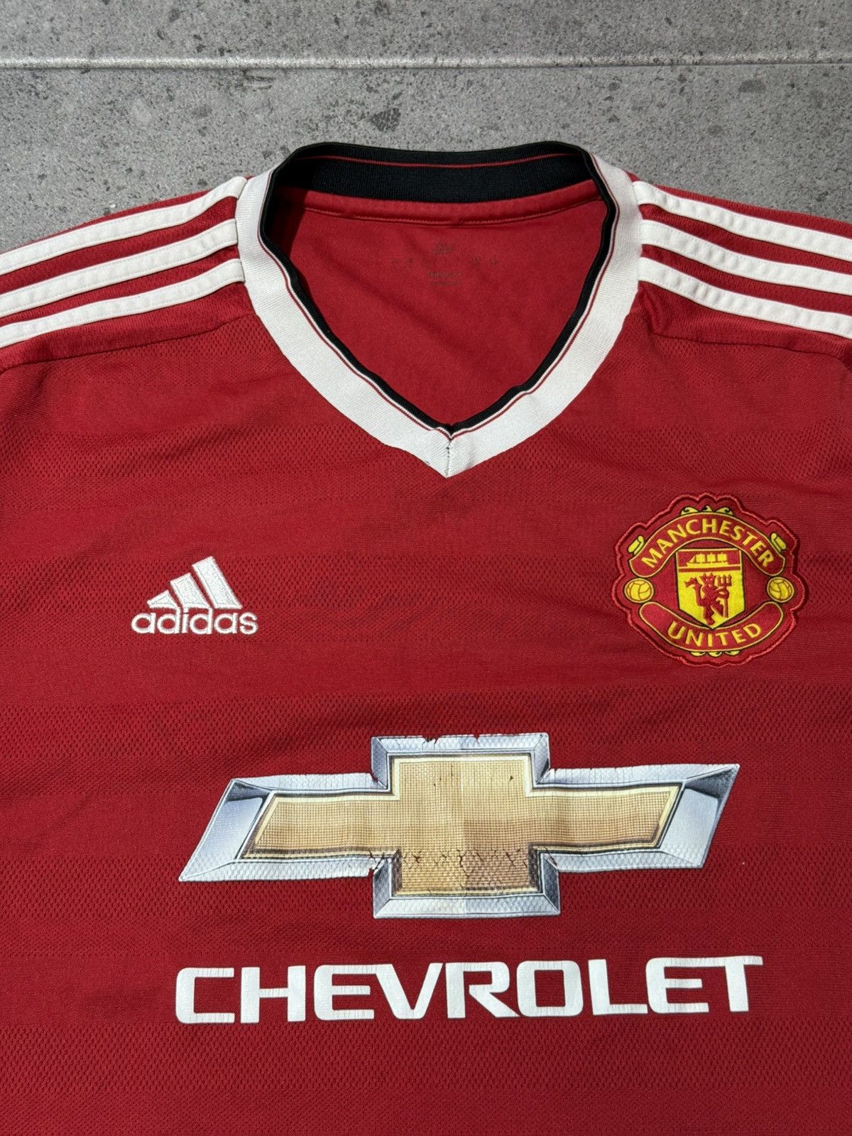 Adidas Manchester United 2016 2017 home adidas soccer shirt jersey Size US L / EU 52-54 / 3 - 4 Thumbnail