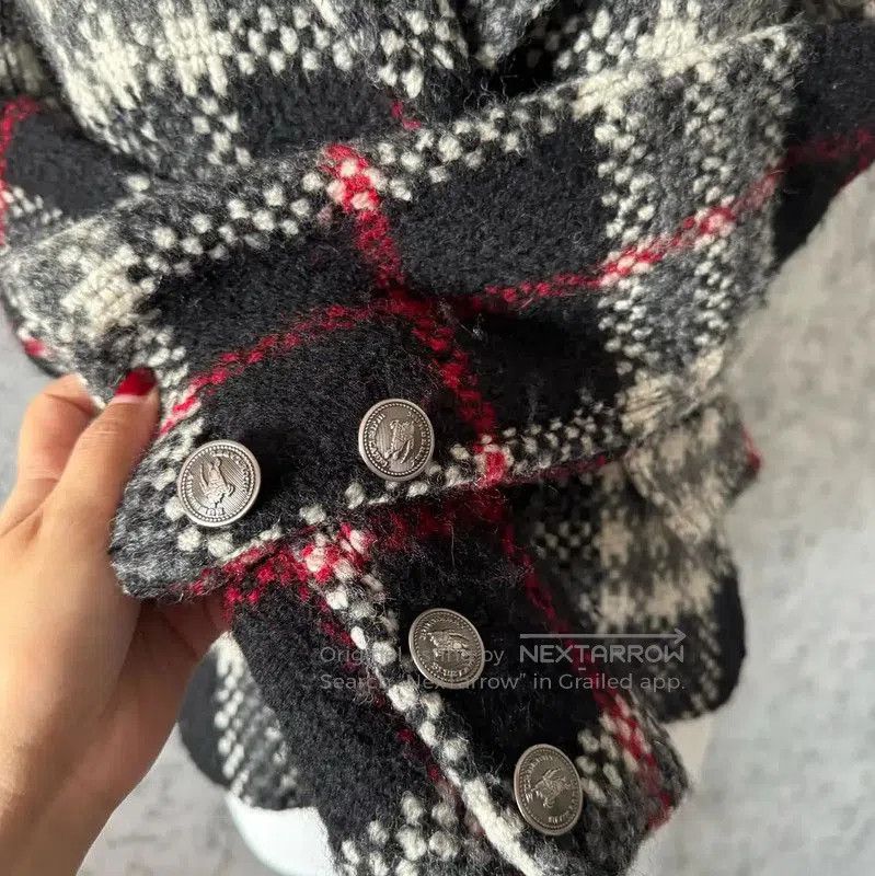Burberry Burberry Color Block Wool Short Coat for Women. Size M / US 6-8 / IT 42-44 - 3 Thumbnail