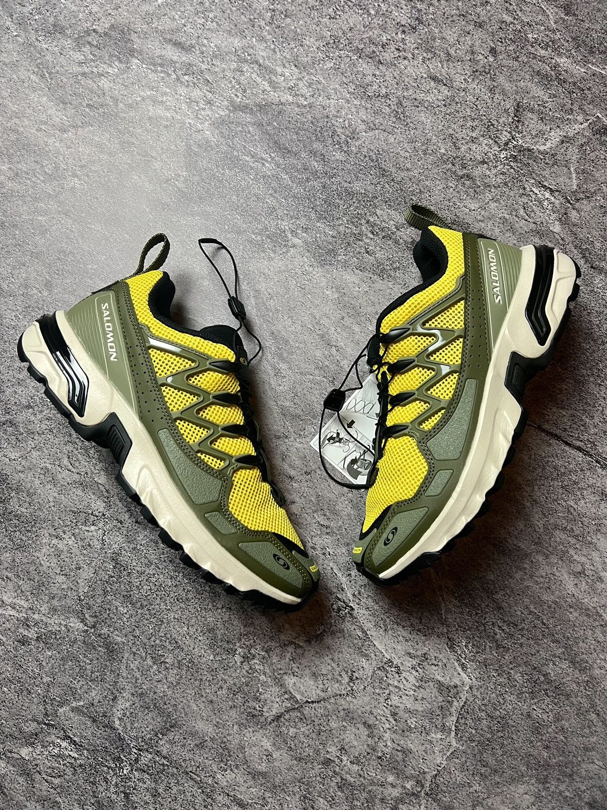 image of Outdoor Life x Salomon Acs + OG Atmos Buttercup / Olive Night/ Black Xt 4 6 Shoes in Green/Yellow (
