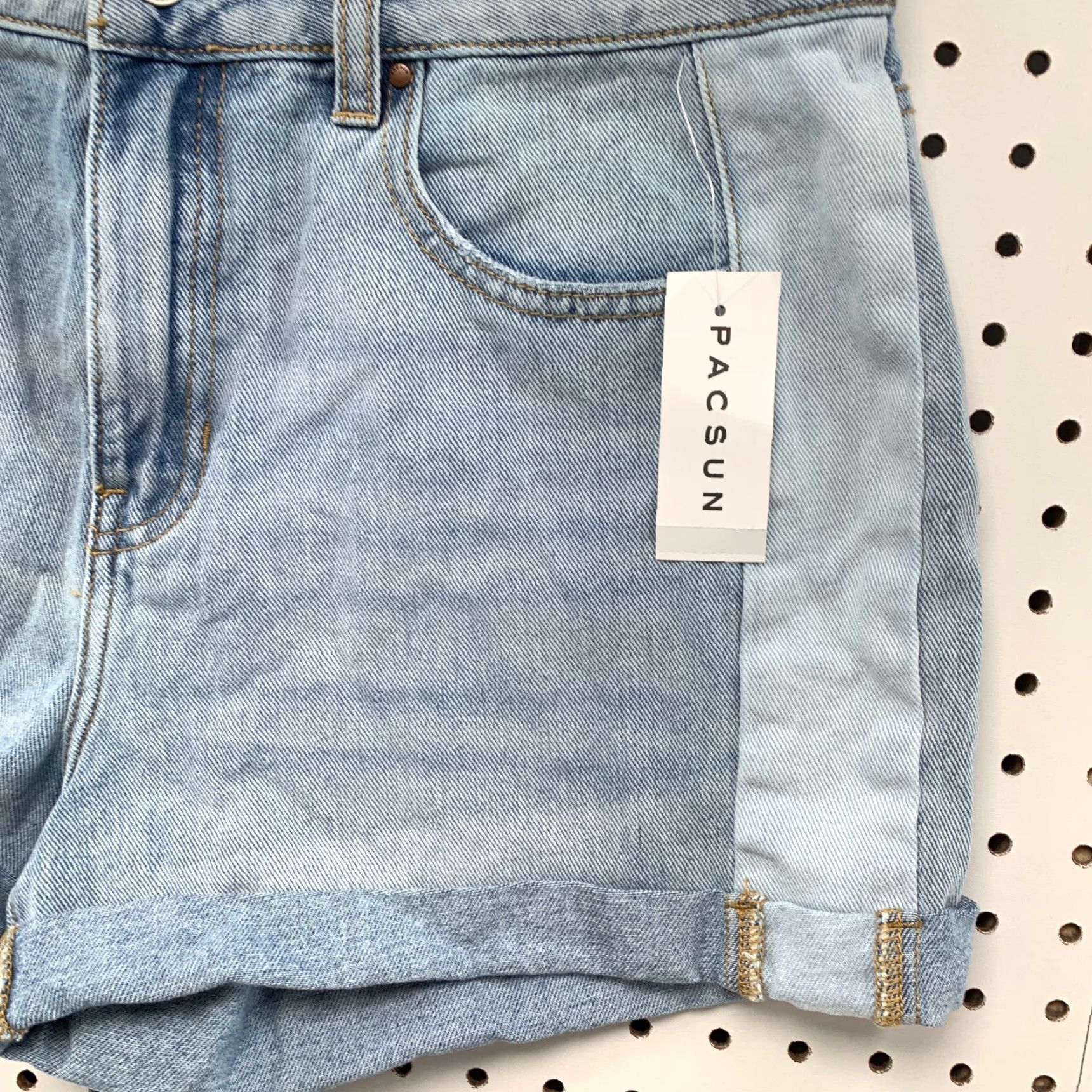 Pacsun VINTAGE PacSun Mom Denim Shorts Womens Size 28 Blue Cuffed High Rise NWT 2.5 Inseam Size 28" / US 6 / IT 42 - 4 Thumbnail