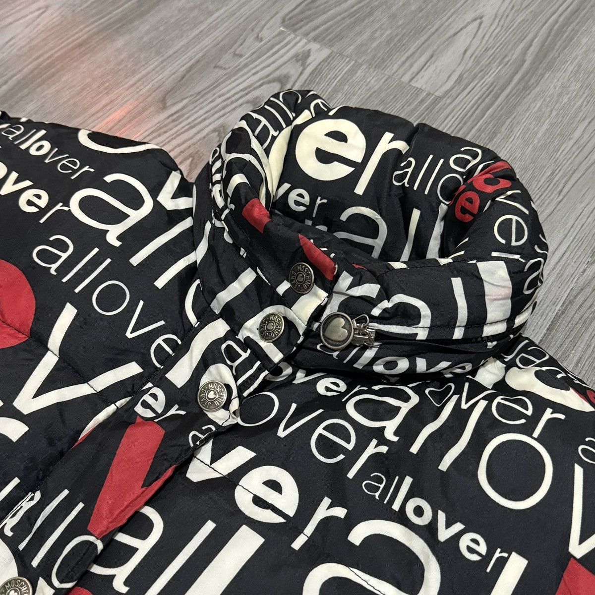 Moschino Moschino Love Allover Puffer Jacket Size US M / EU 48-50 / 2 - 7 Thumbnail