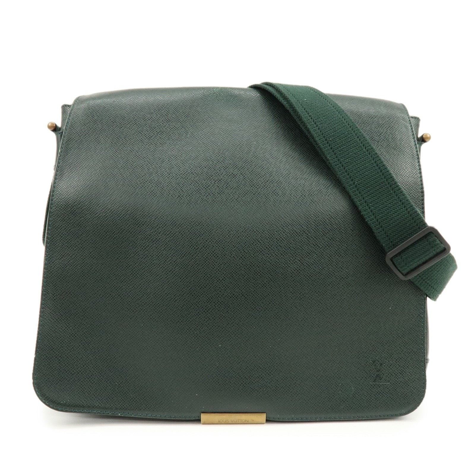 Louis Vuitton Louis Vuitton Taiga Victor Messenger Bag Green Size ONE SIZE - 1 Thumbnail