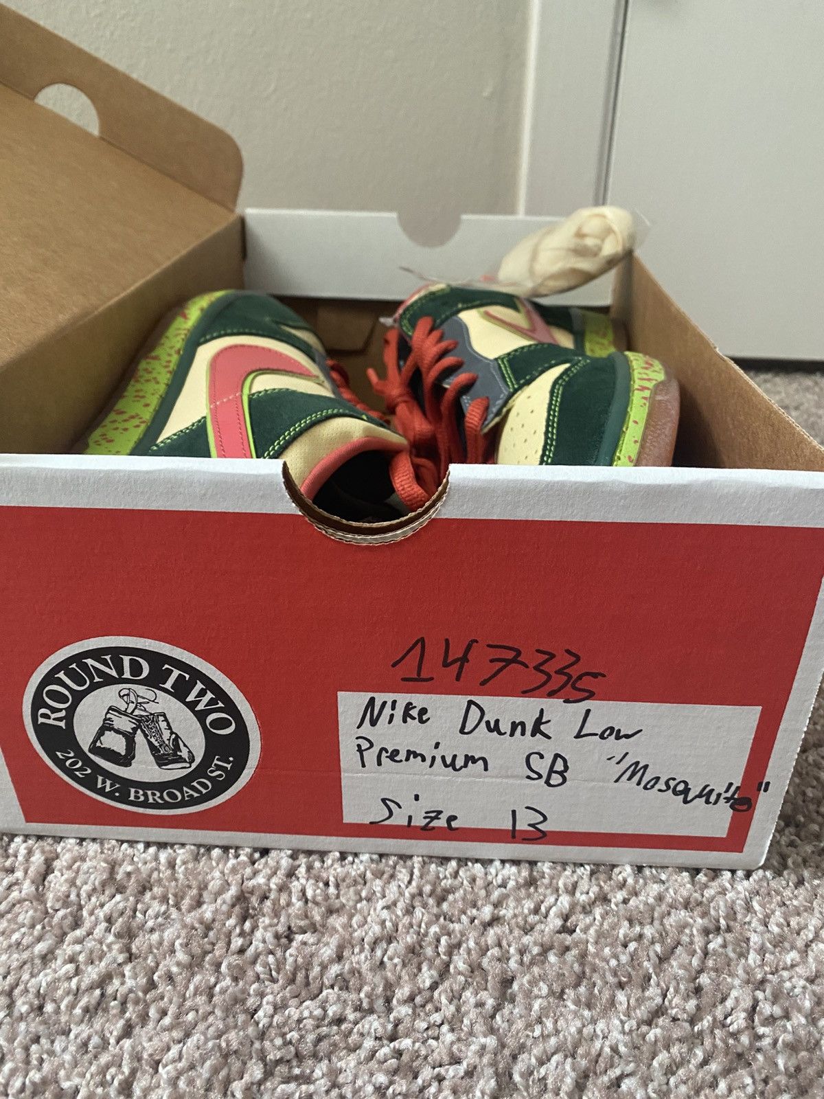 Nike Nike sb dunk low mosquito Size US 13 / EU 46 - 18 Thumbnail
