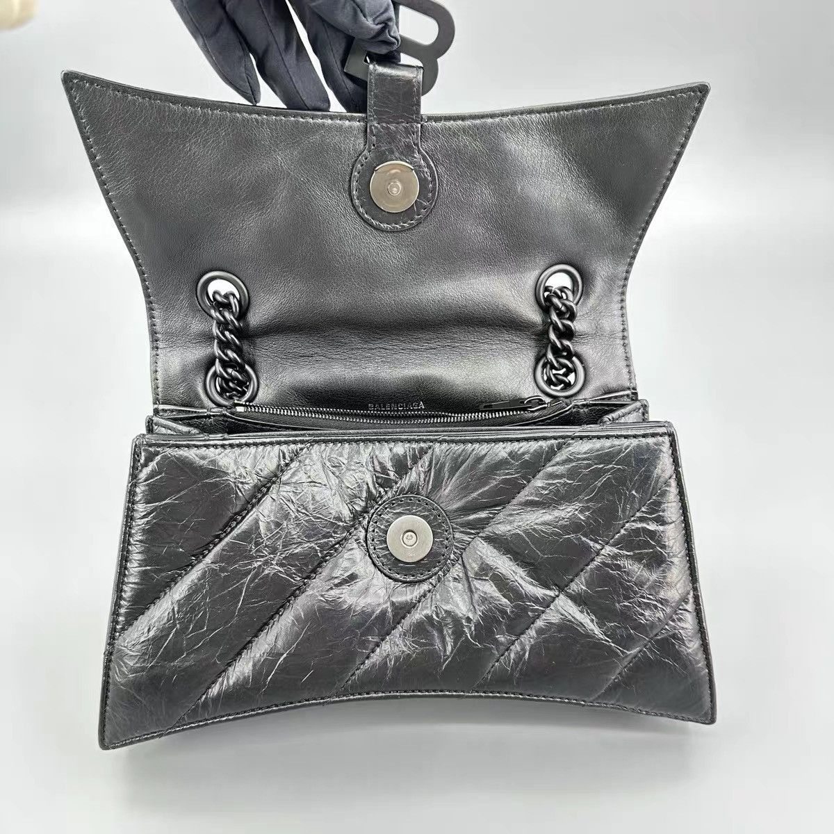 Balenciaga Balenciaga Medium Quilted Crush Bag Size ONE SIZE - 11 Thumbnail