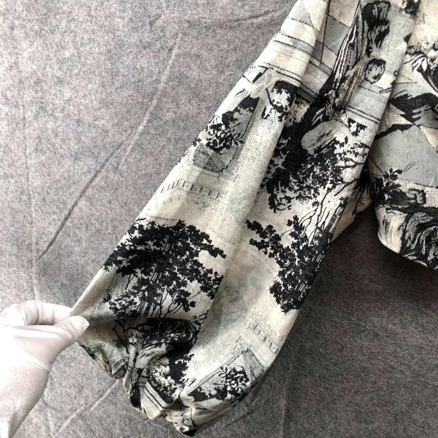 Urban Outfitters Urban Outfitters Maddie Bustier Blouse Womens L Toile Print Balloon Sleeve Cropped Square Neck Bohemian Polyester Spandex Black Shirt Womens L Size L / US 10 / IT 46 - 5 Thumbnail