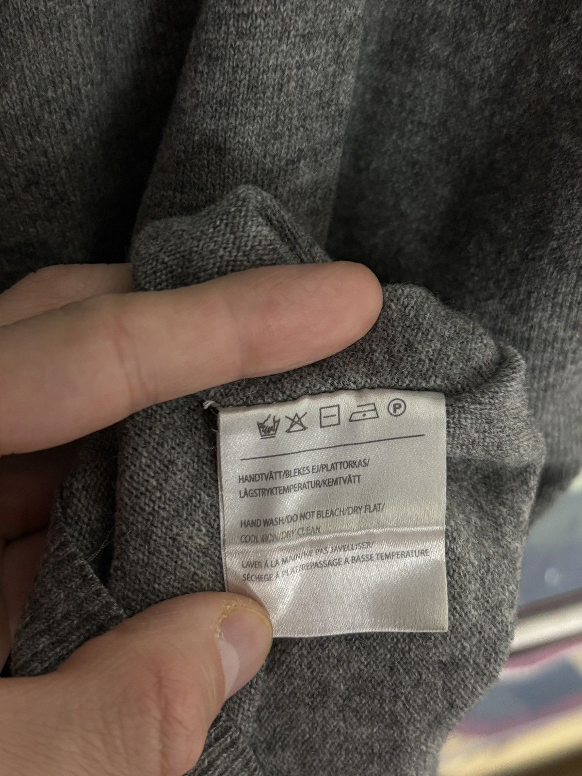 Acne Studios Acne Studios Vintage Archival Short Sleeve Buttoned Cardigan Size S / US 4 / IT 40 - 8 Thumbnail