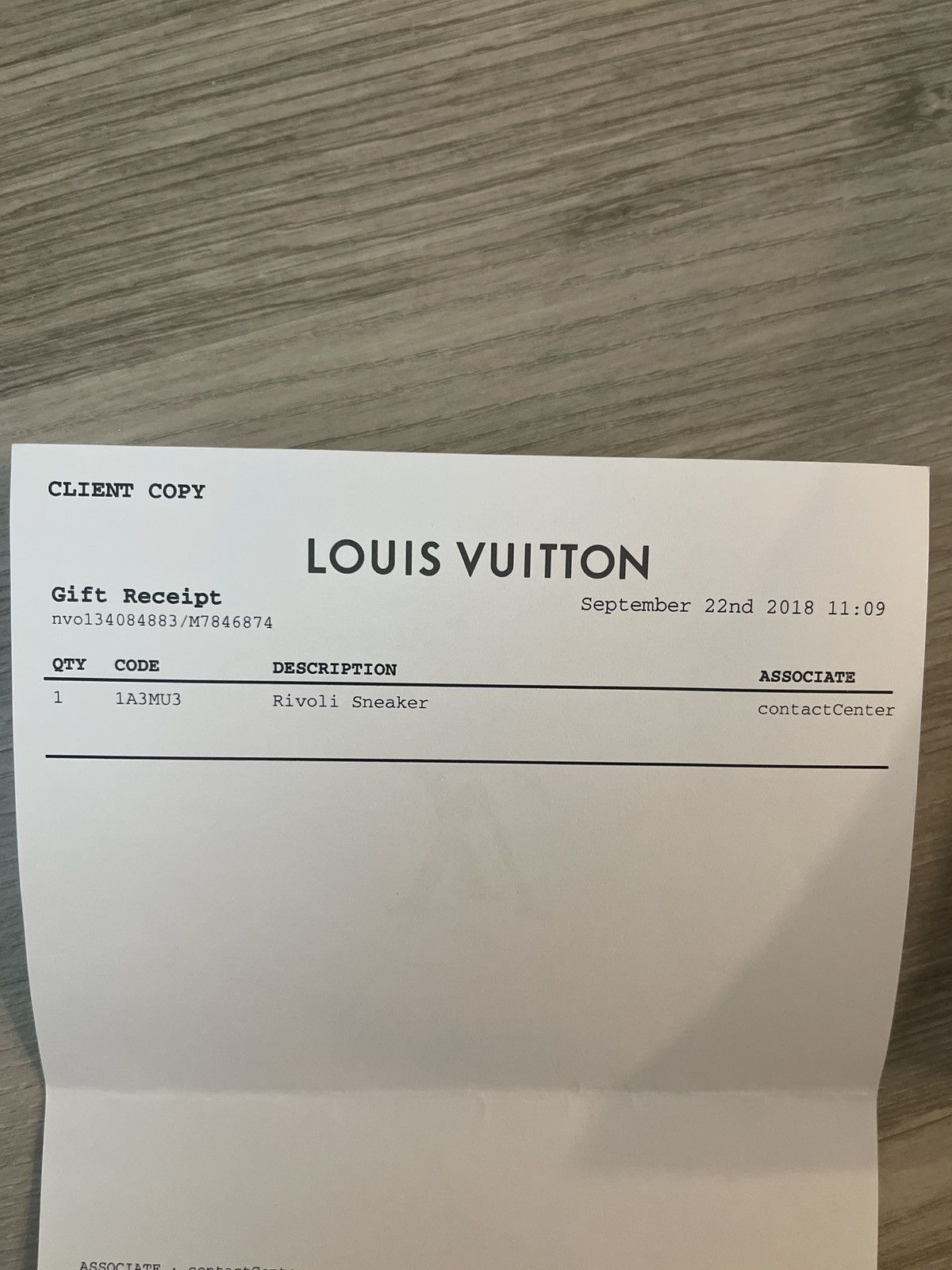 Louis Vuitton Rivoli Sneaker Size US 9 / EU 42 - 14 Thumbnail