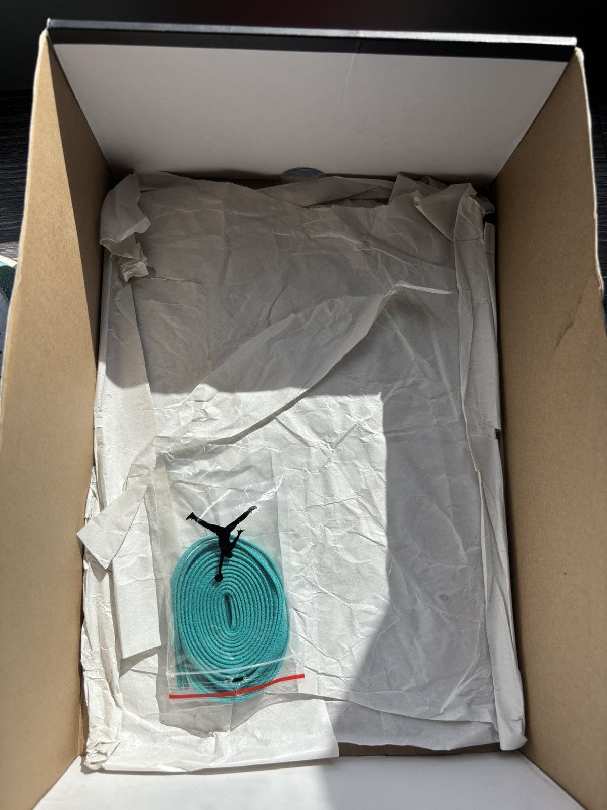 Nike Jordan 1 High Turbo Green Size US 11.5 / EU 44-45 - 7 Thumbnail