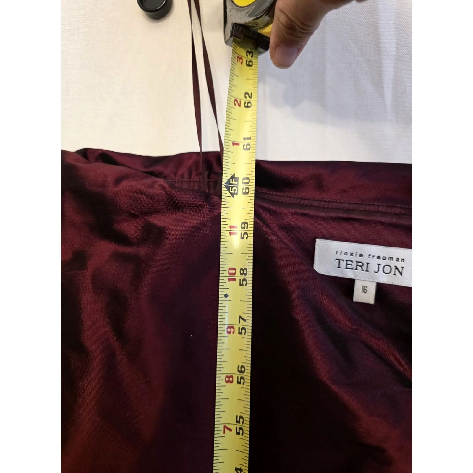 Vintage Teri Jon Dress Womens 16 Red Off Shoulder Puff Sleeve Ruched Satin Maxi Formal Dress Size XXL / US 16-18 / IT 52-54 - 7 Thumbnail