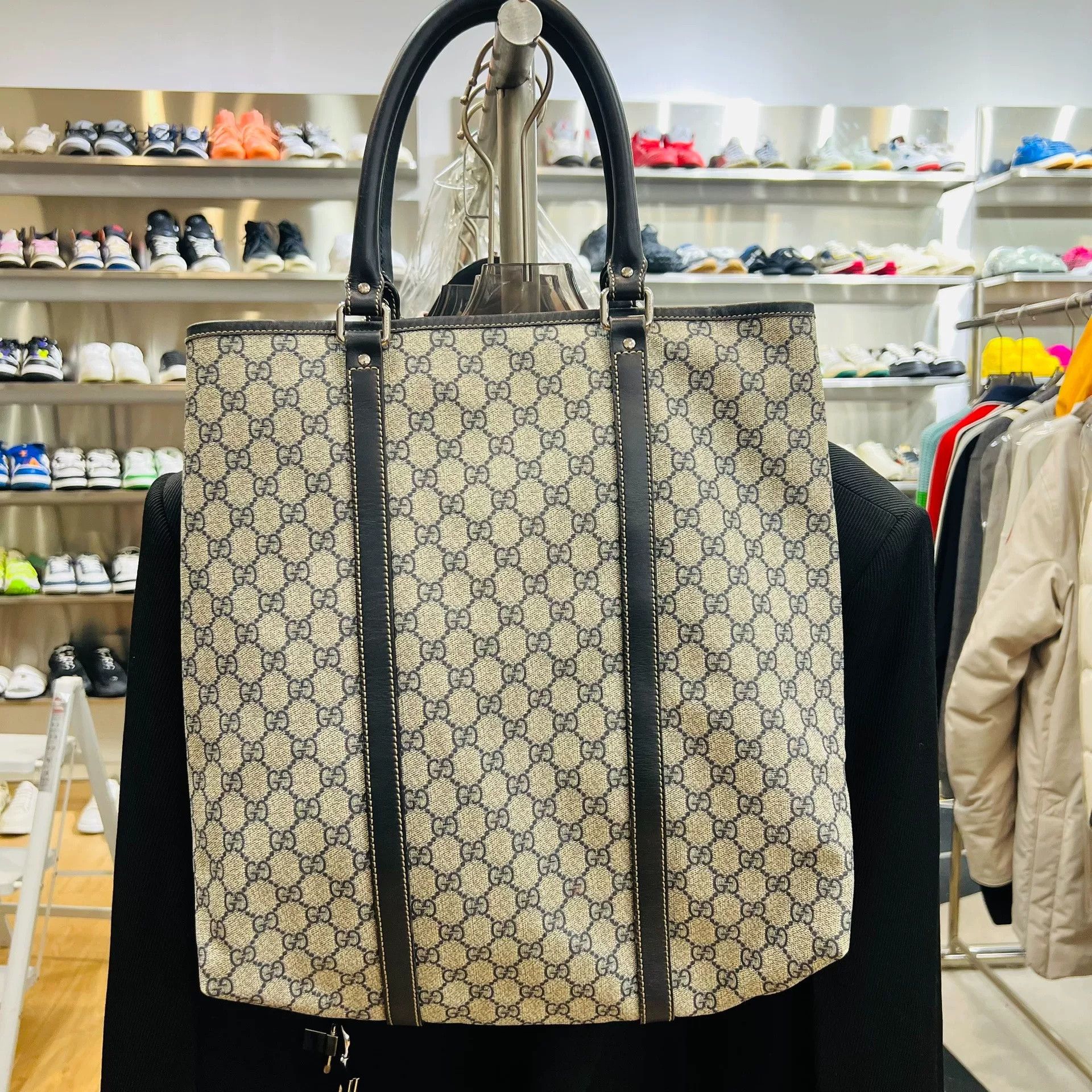 Gucci Gucci GG Monogram Tote Handbag Size ONE SIZE - 4 Thumbnail