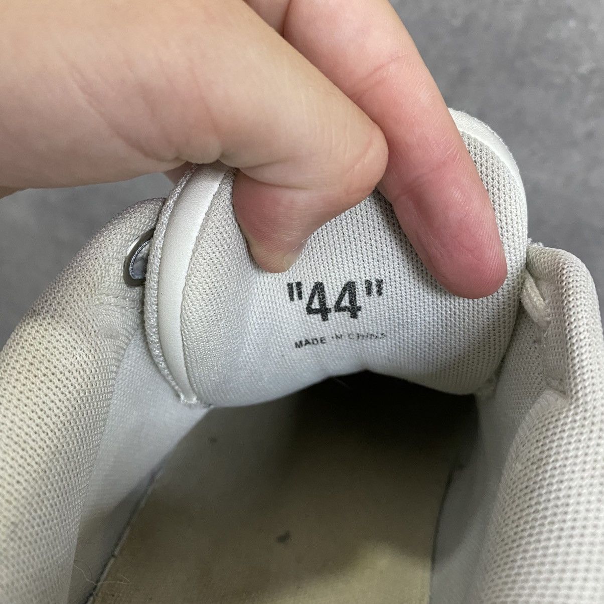 Off-White Off White Out of Office Shoes White/Black Size US 11 / EU 44 - 13 Thumbnail