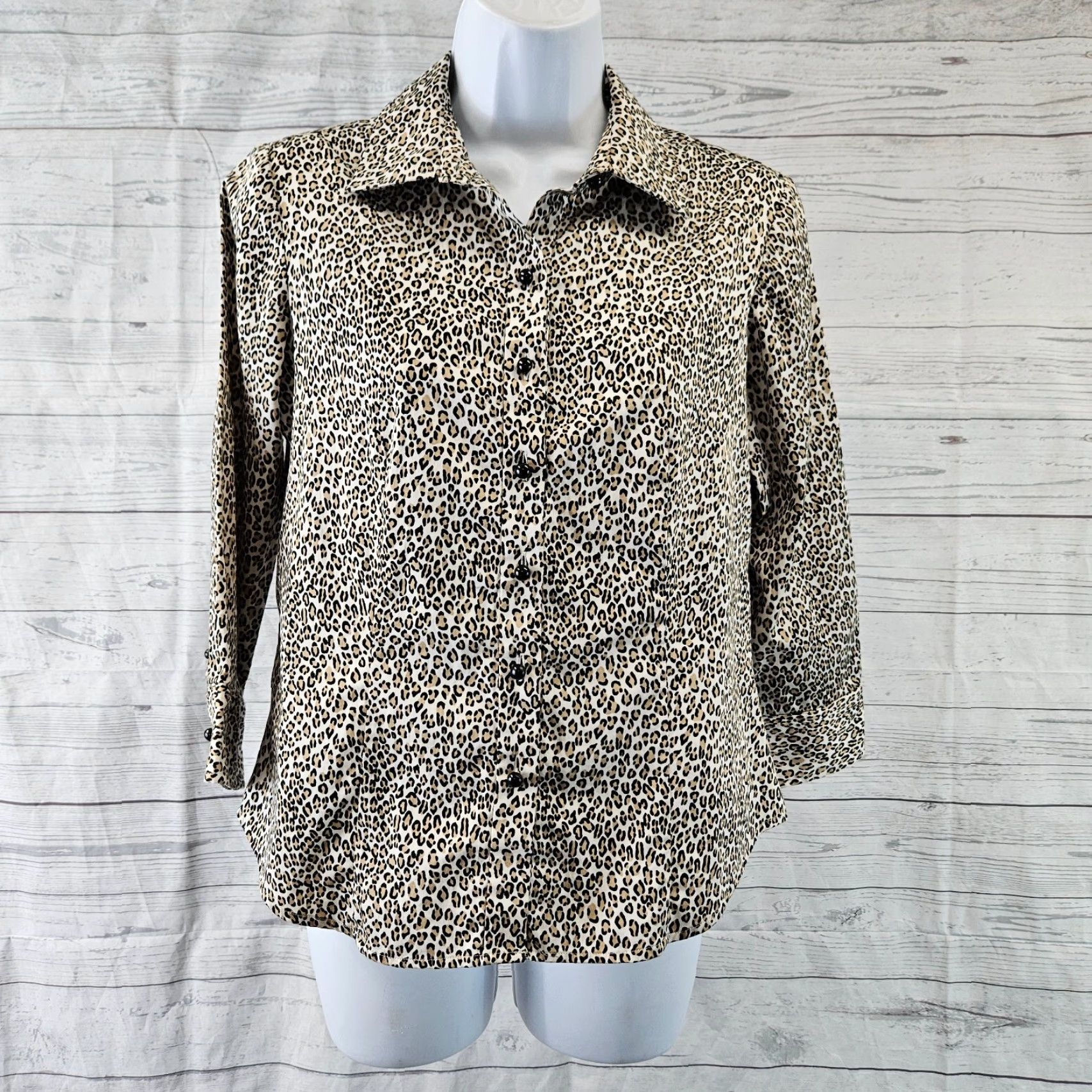 Talbots Talbots Womens Button Front Top Sz 6P Black Brown Animal Print 3/4 Sleeve Shirt Womens 6P Multicolor Talbots Blouse Animal Print 3/4 Sleeve Clothing Size M / US 6-8 / IT 42-44 - 2 Thumbnail