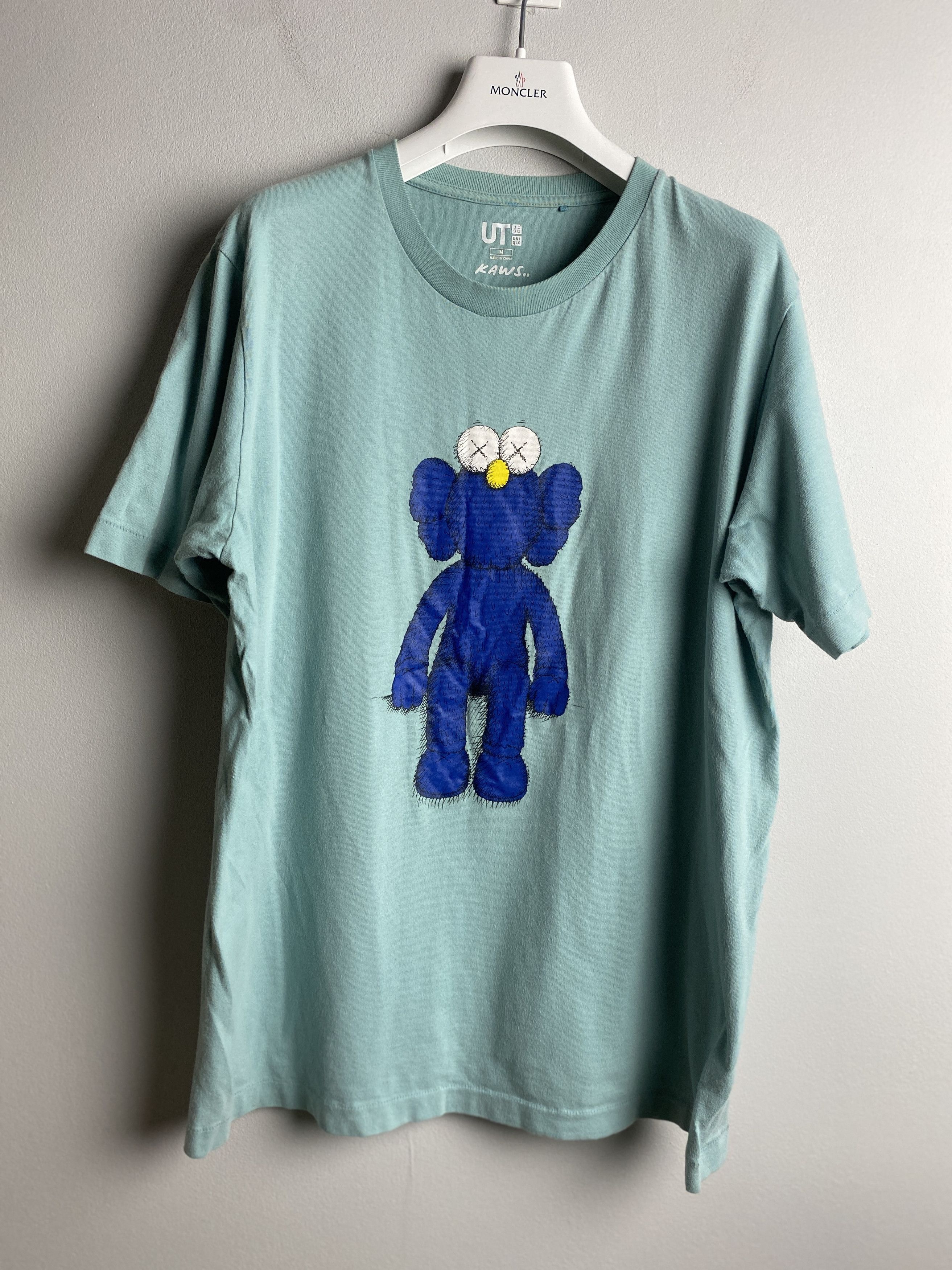 Kaws × Uniqlo Uniqlo x Kaws big logo printed t-shirt tee skate rap Size US M / EU 48-50 / 2 - 1 Thumbnail