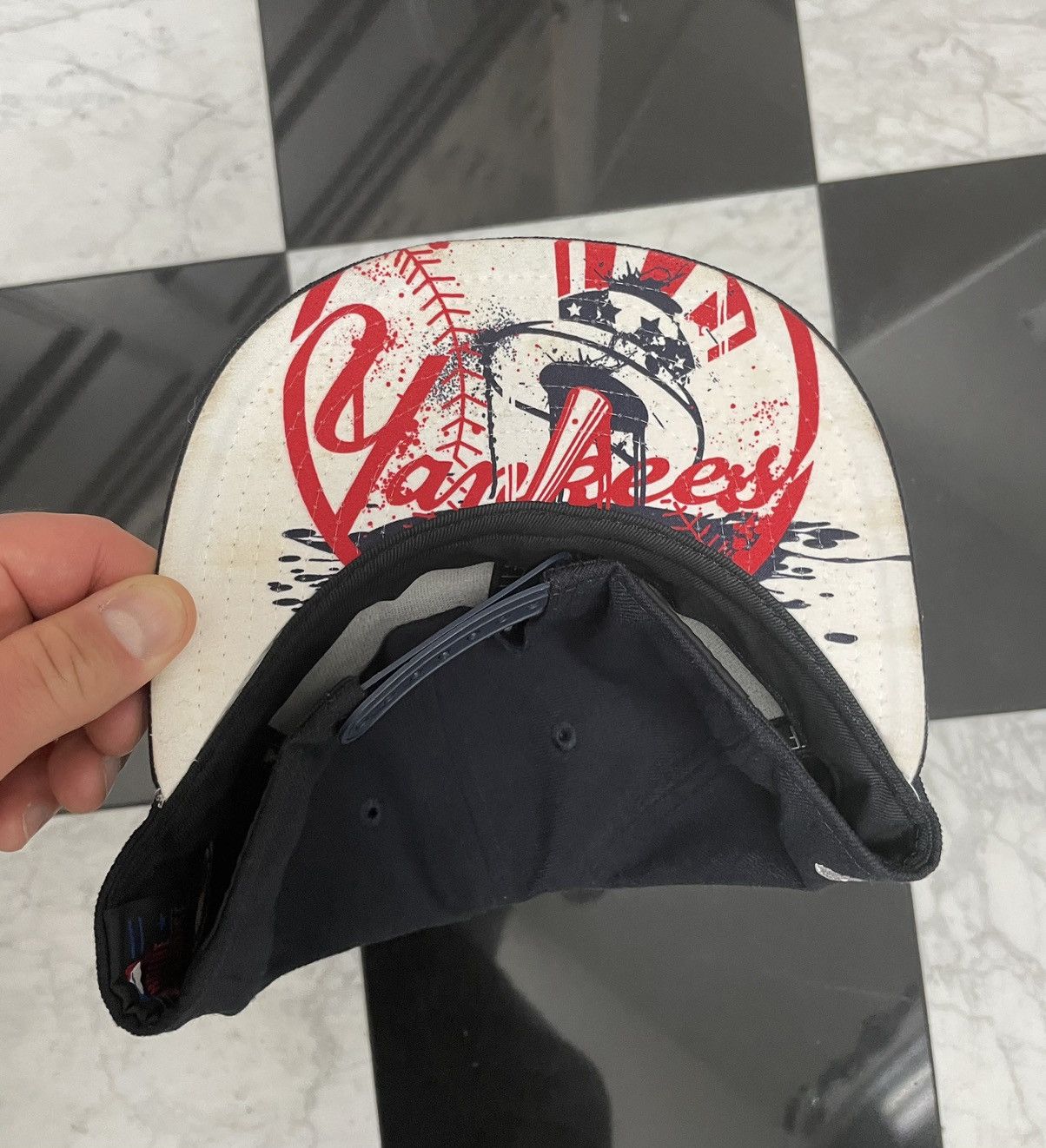 New Era 🔥 vintage Yankees adjustable hat Size ONE SIZE - 3 Thumbnail