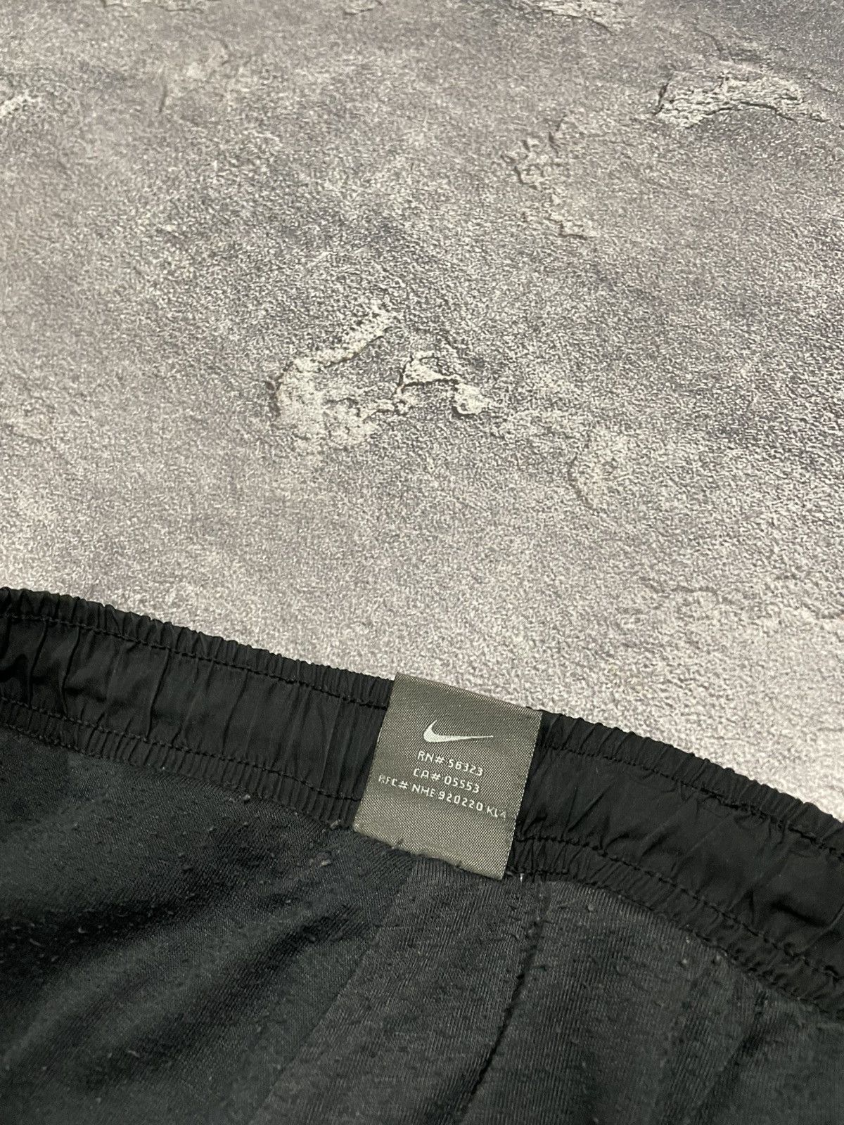 Nike × Vintage Vintage Nike Nylon Baggy Track Pants Y2K Size US 32 / EU 48 - 5 Thumbnail