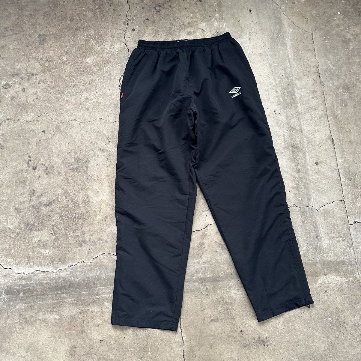 Umbro Vintage Umbro track Pants Baggy Fit Y2K gorpcore Size US 34 / EU 50 - 3 Thumbnail