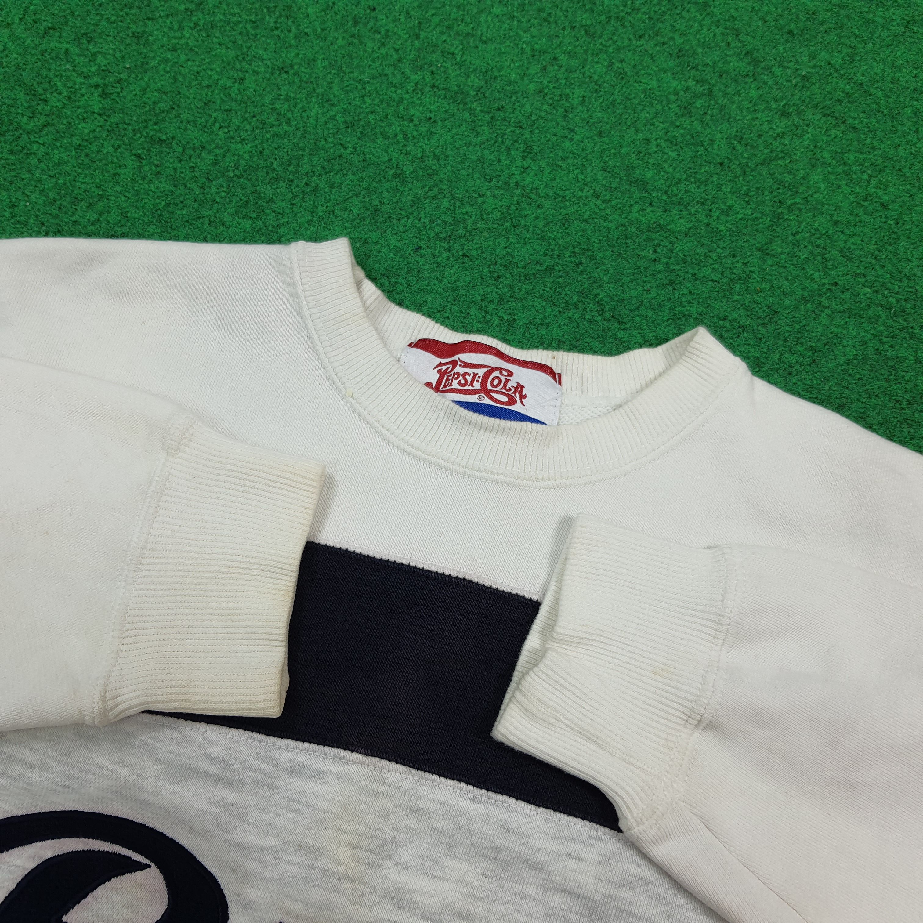 Pepsi Vintage Pepsi Cola Streetwear Pullover Crewneck C298N10 Size US M / EU 48-50 / 2 - 5 Thumbnail
