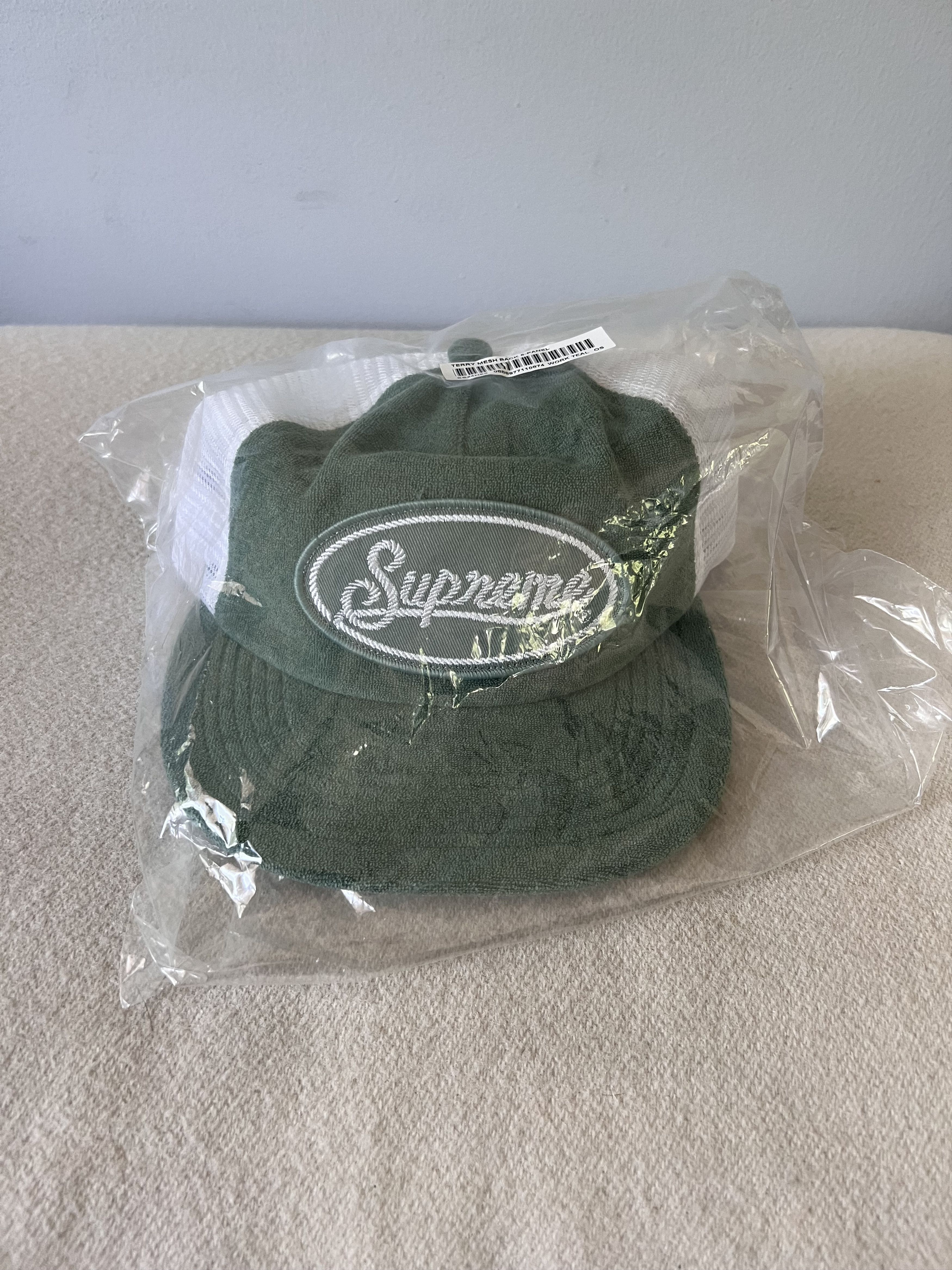 Supreme Supreme Terry Mesh Back Trucker Hat in Work Teal Green Size ONE SIZE - 2 Thumbnail