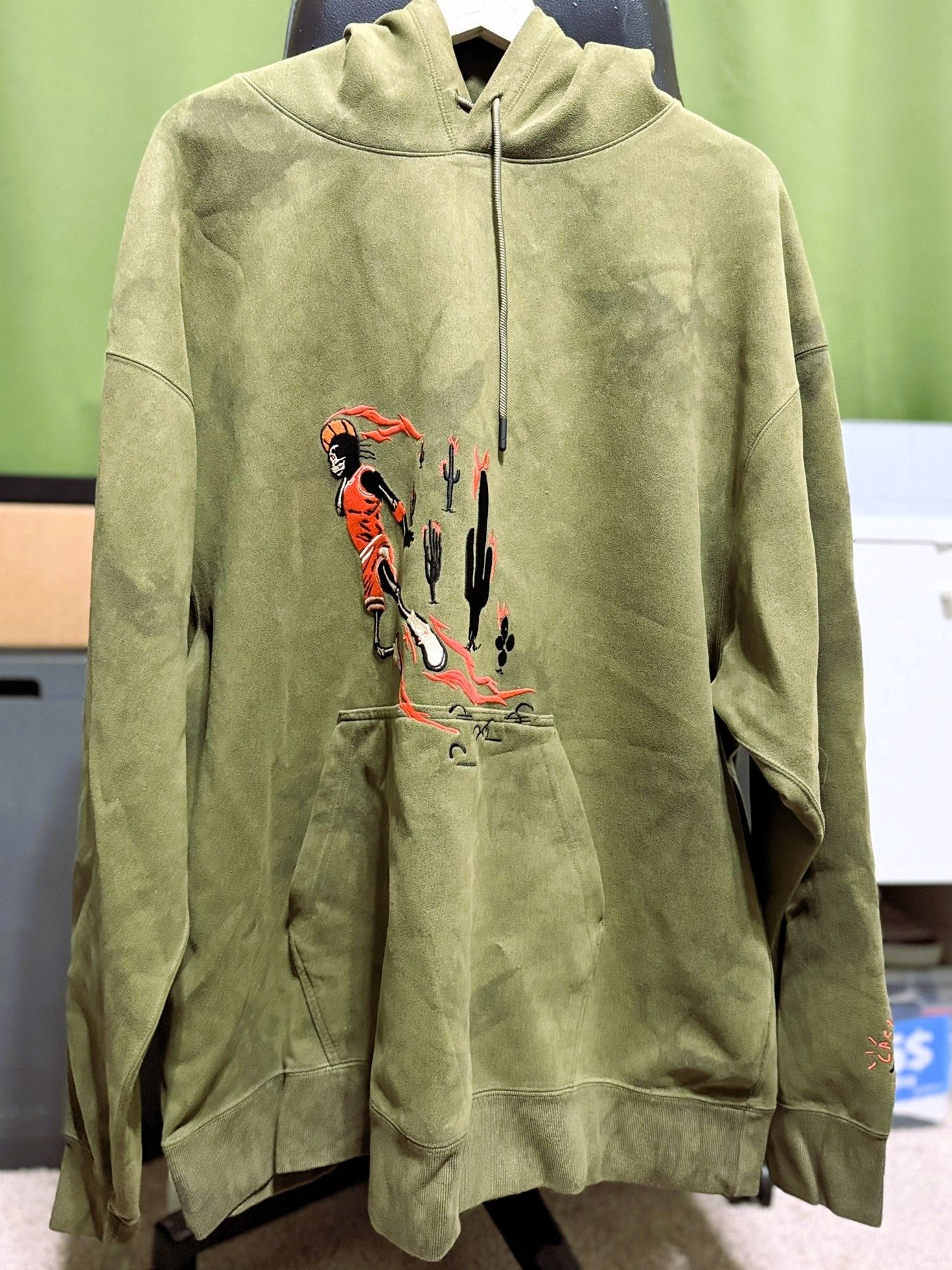 Jordan Brand Travis Scott Jordan Washed Suede Hoodie, Medium Olive Size US XXL / EU 58 / 5 - 2 Thumbnail