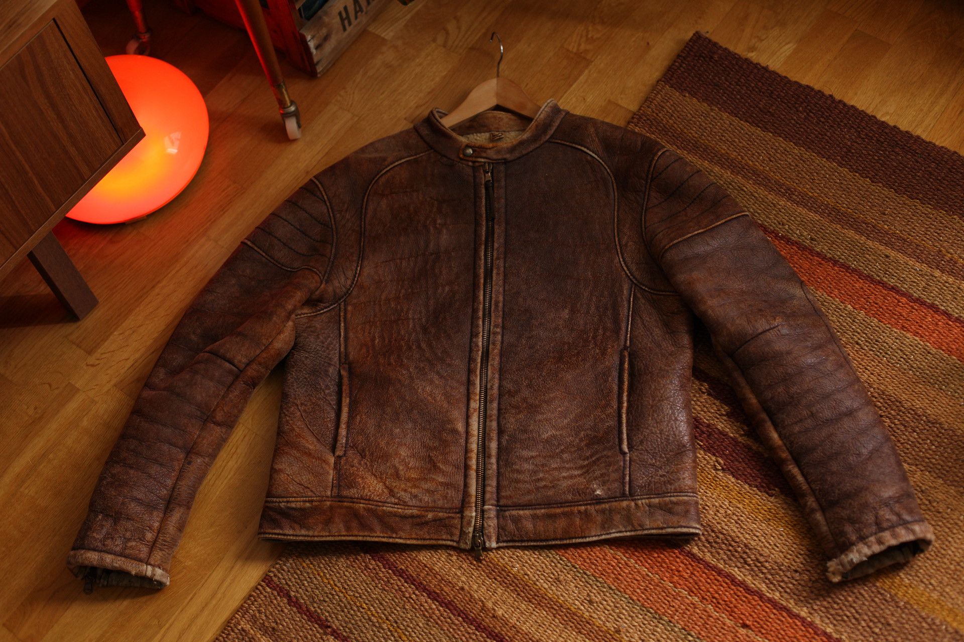 Vintage 1970’s Italian Shearling Café Racer Jacket Size US L / EU 52-54 / 3 - 1 Thumbnail