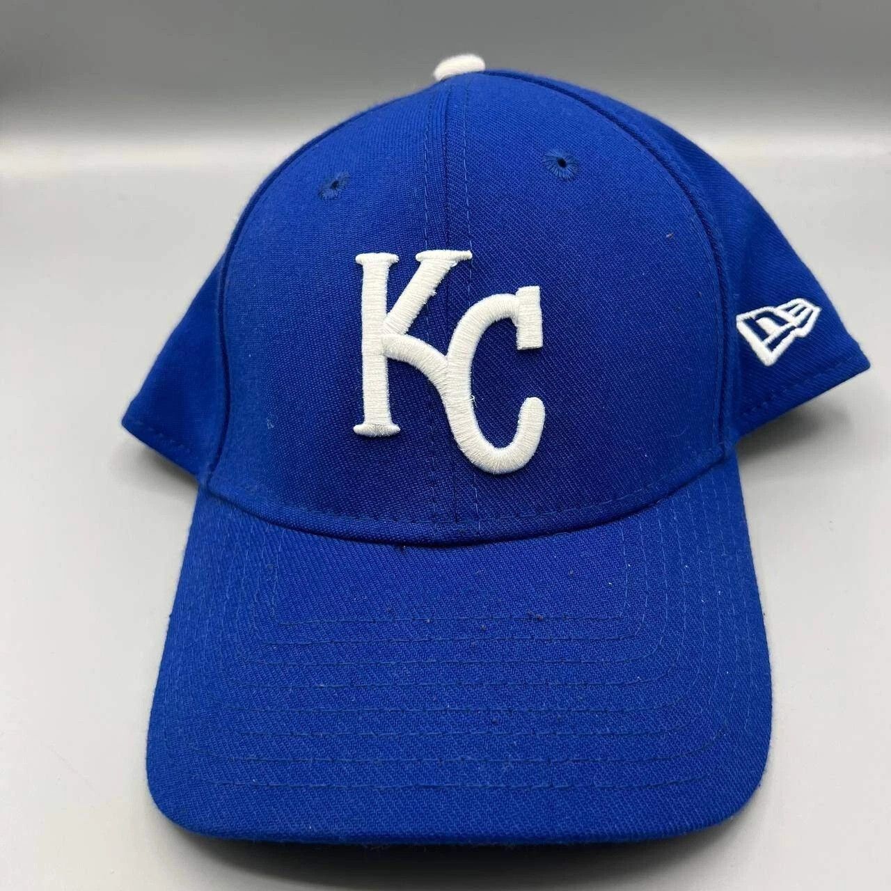 New Era Kansas City Royals Hat Men Small-Medium Blue Stretch Fitted Size ONE SIZE - 1 Thumbnail