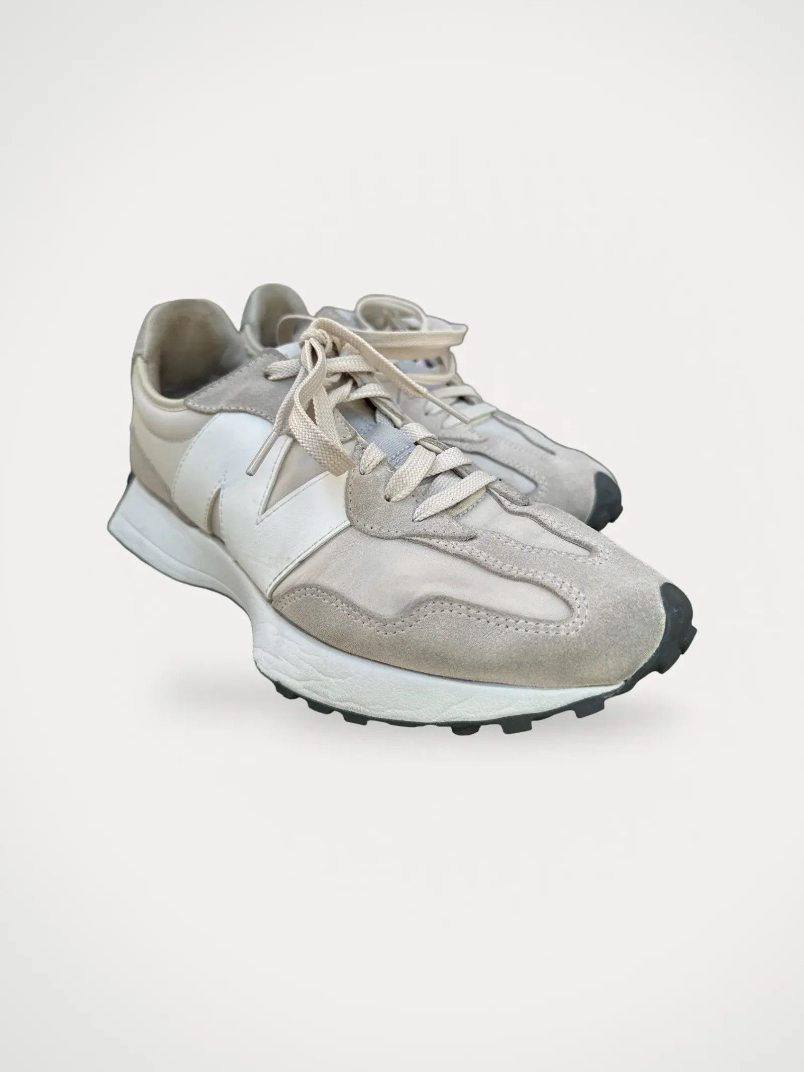 New Balance New Balance 327 Sneakers Size US 11.5 / IT 41.5 - 1 Thumbnail