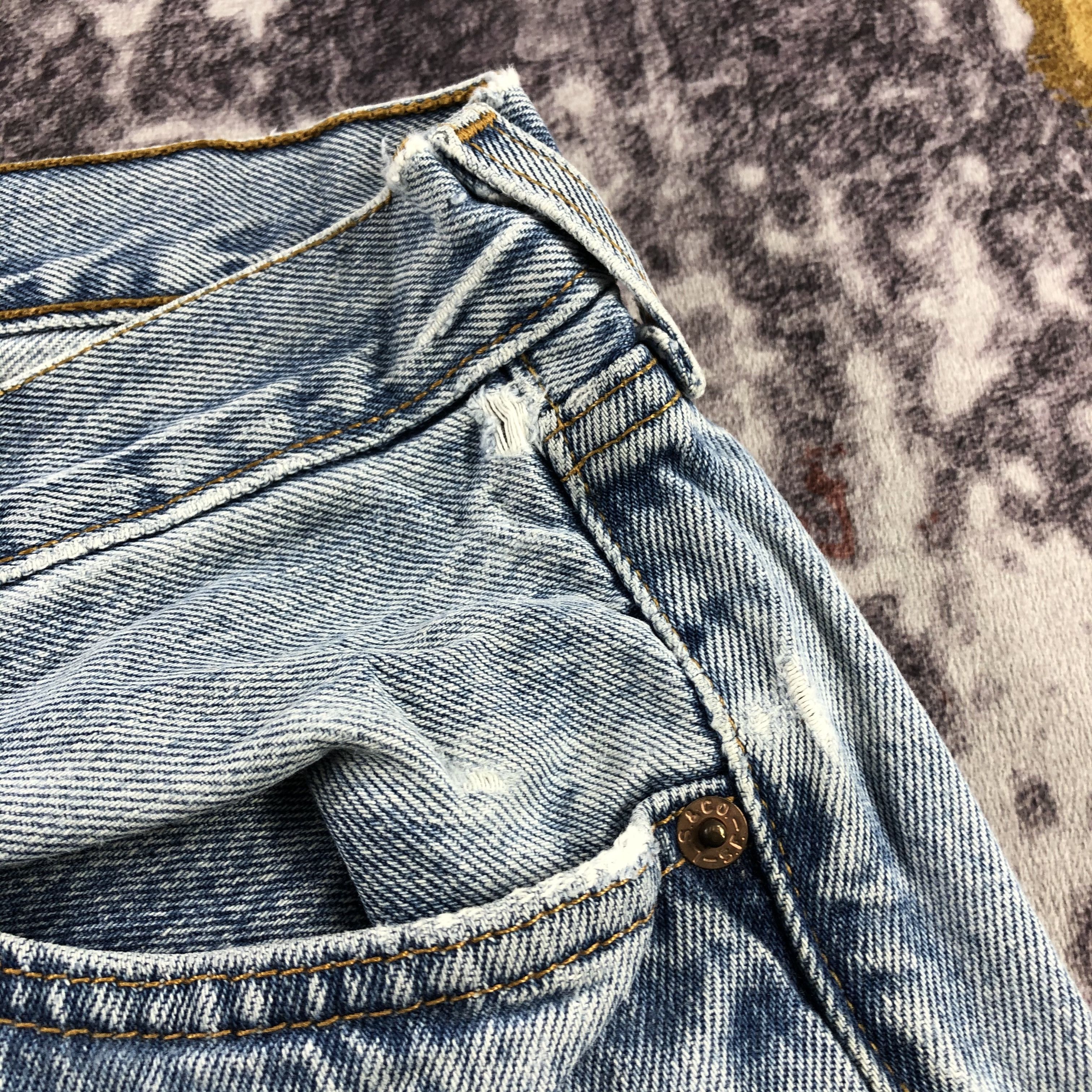 Levi's 90s Vintage Light Wash Levis 501 Jeans-JM3155 Size US 30 / EU 46 - 15 Thumbnail