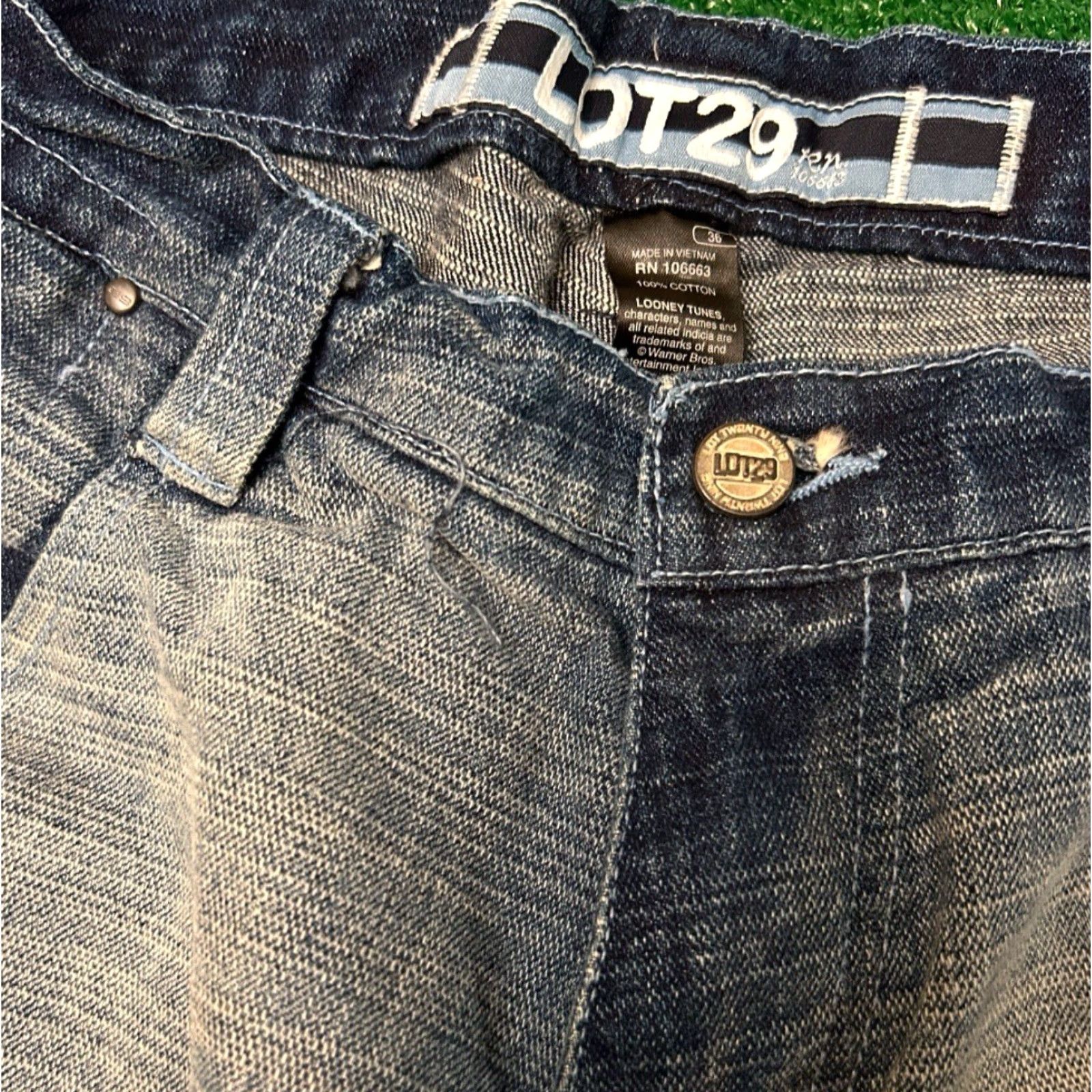 Vintage VINTAGE Lot29 Cartoon Looney Tunes Baggy Hip Hop Skater Jeans VTG Mens Sz 36 36x34 Denim Blue Baggy Wide-Leg Pockets Mens Jeans Y2K Grunge Punk Skater Size US 36 / EU 52 - 3 Thumbnail