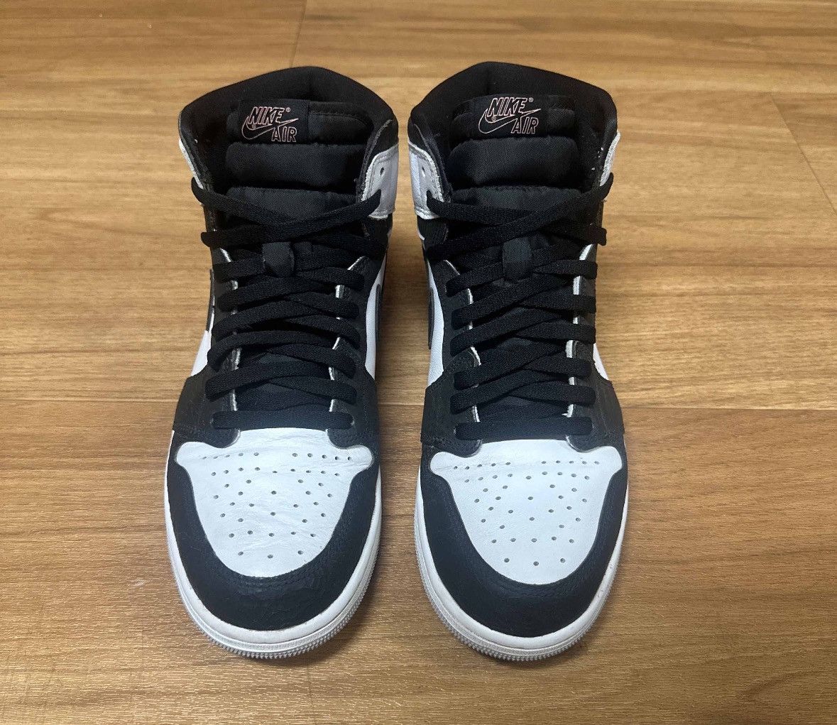 Jordan Brand Jordan 1 Retro OG High Stage Haze Size US 11 / EU 44 - 4 Thumbnail