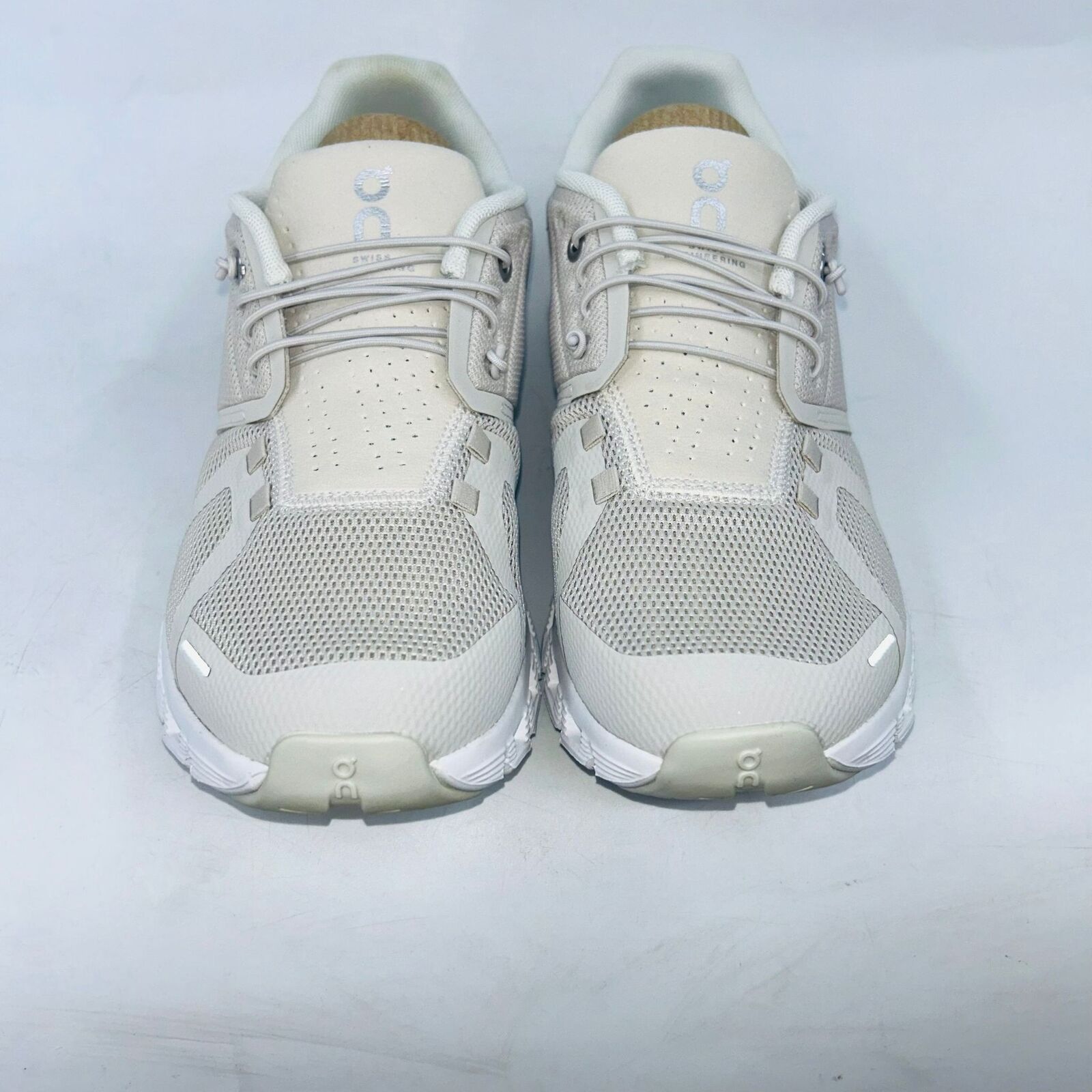 On ON RUNNING CLOUD 5 WOMENS PEARL/WHITE RUNNING SHOES SIZE 9B Size US 9 / IT 39 - 2 Thumbnail