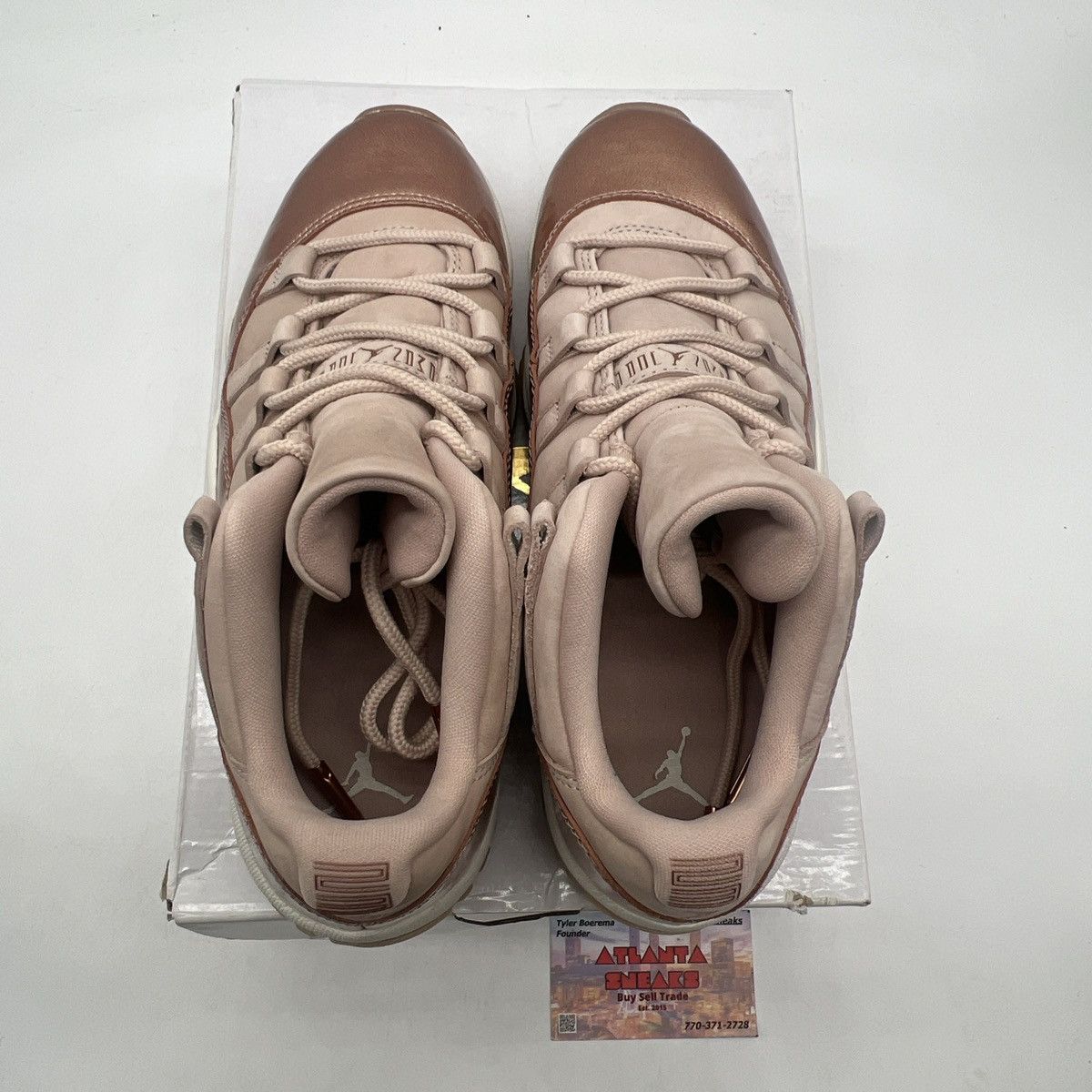 Wmns Air Jordan 11 Low Rose gold