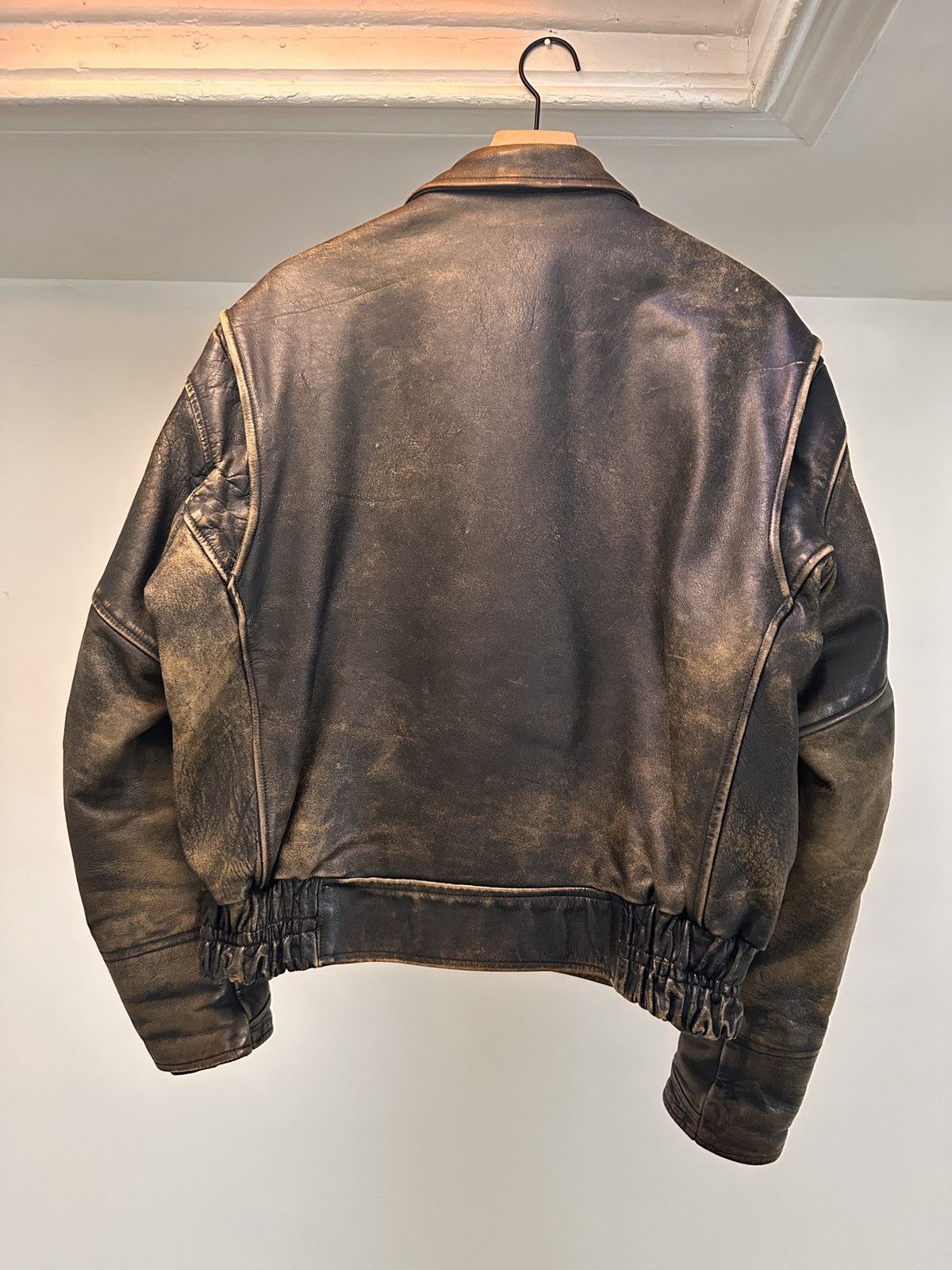 Vintage Vintage Lee Trevor Leather Bomber Jacket Size US L / EU 52-54 / 3 - 2 Thumbnail