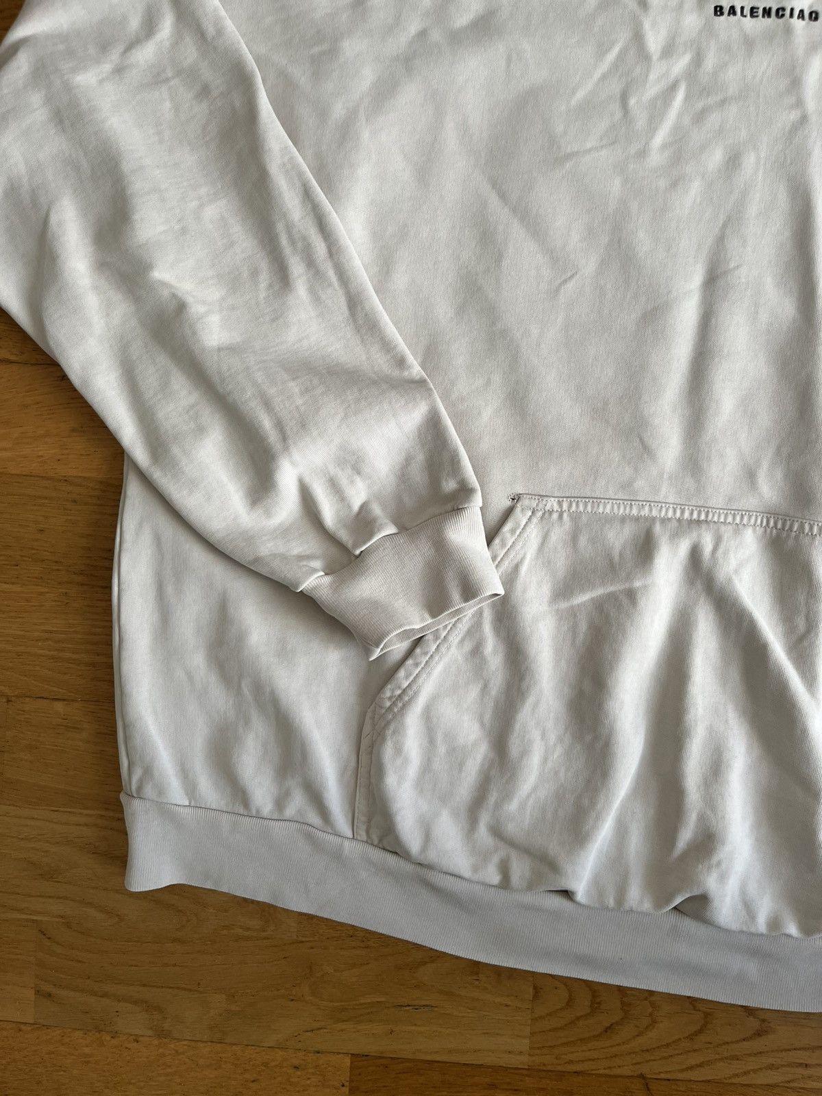 Balenciaga Balenciaga Unity Logo Hoodie Size US XL / EU 56 / 4 - 6 Thumbnail