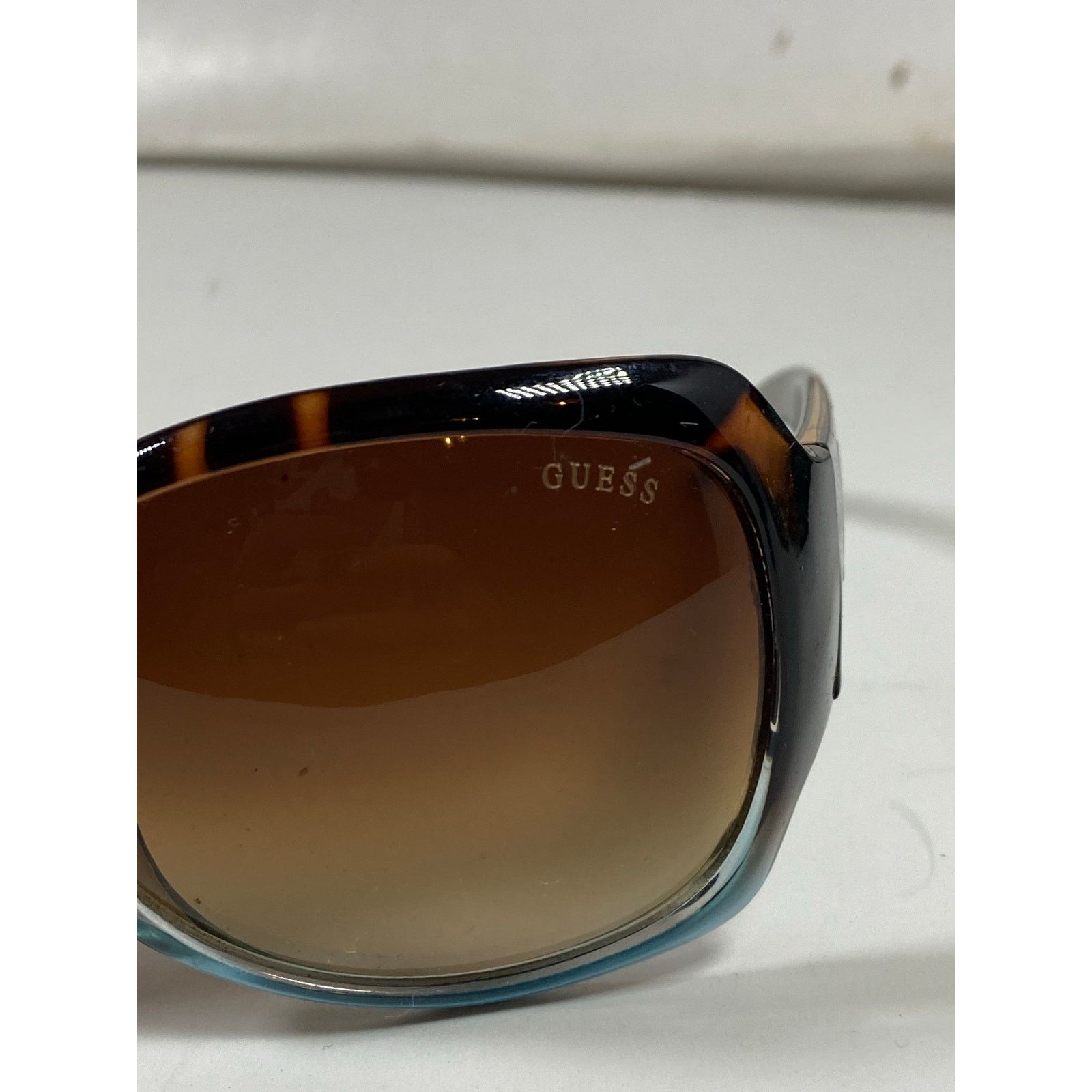 Guess Guess Sunglasses Tortoise and Blue Gradient Lenses Size ONE SIZE - 2 Thumbnail
