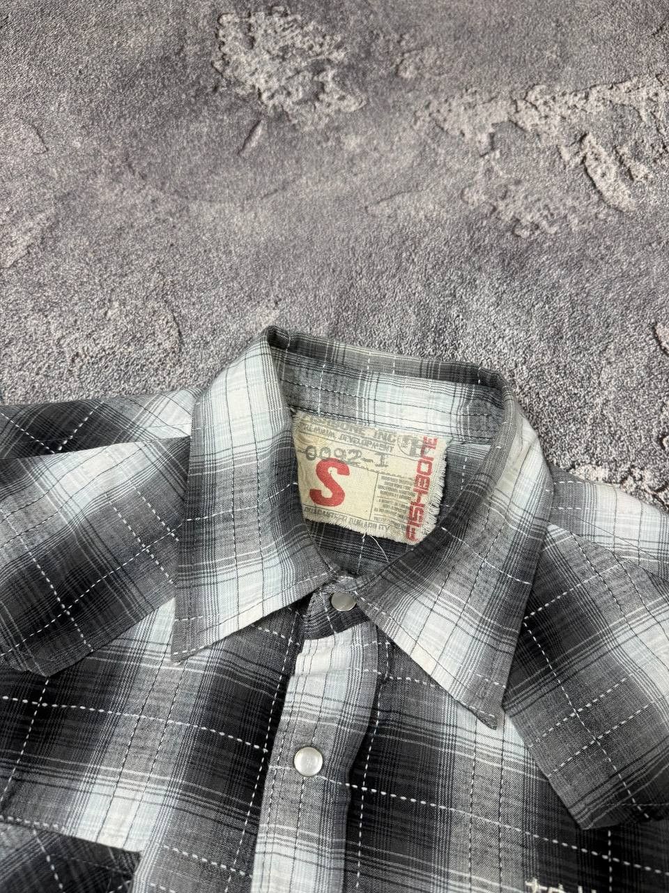 Japanese Brand Y2K Japanese Plaid Grey Tribal Shirt 2000s Size US S / EU 44-46 / 1 - 4 Thumbnail