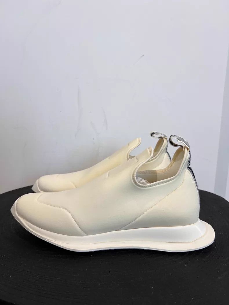 Rick Owens Drkshdw Rick Owens Drkshdw Off-White New Runner Slip-On Sneakers Size US 9 / EU 42 - 1 Thumbnail