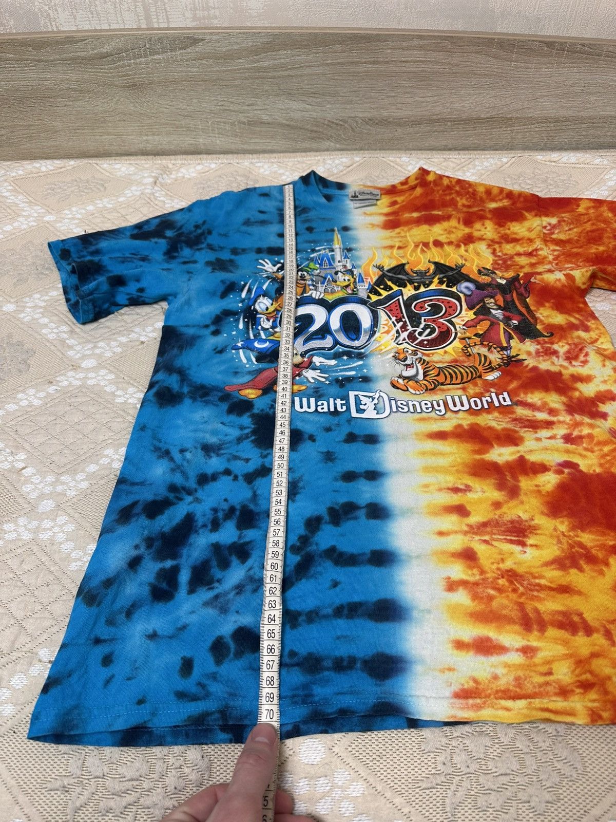 Vintage 🔥 Vintage Walt Disney World Fire and Ice T Shirt Cartoon Y2K Size US M / EU 48-50 / 2 - 7 Thumbnail